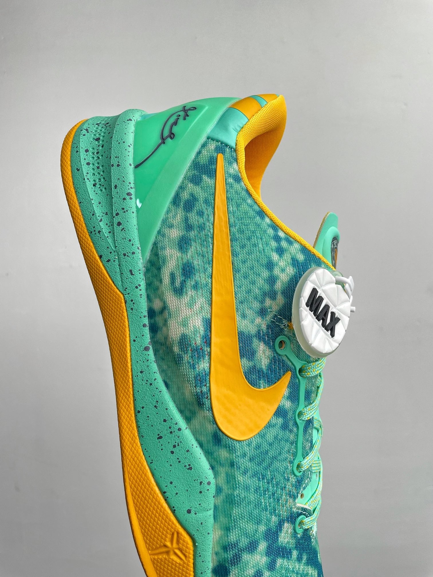 Max/WKB Batch-Nike Kobe 8 Protro “Green Glow”