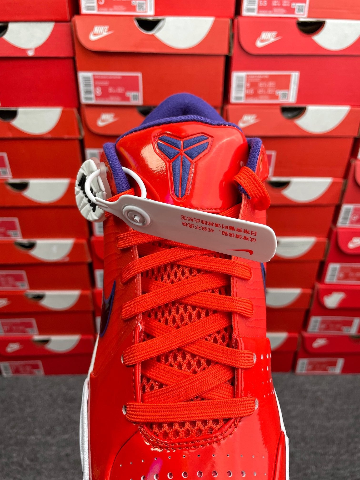 Max/WKB Batch-UNDEFEATED × Nike Zoom Kobe 4 Protro