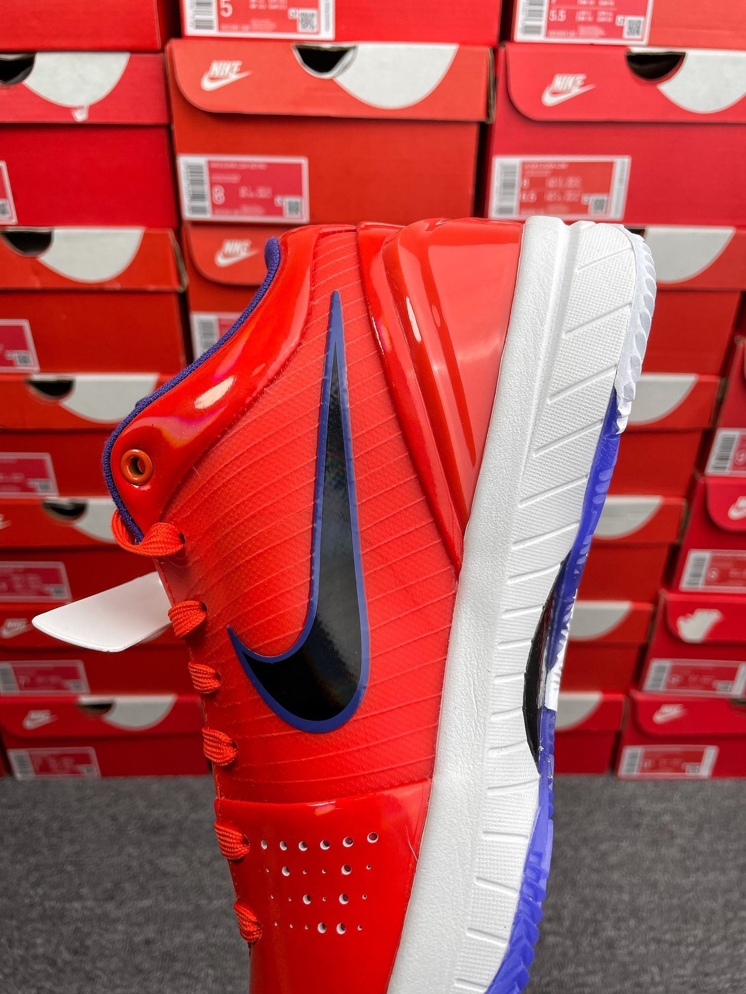 Max/WKB Batch-UNDEFEATED × Nike Zoom Kobe 4 Protro