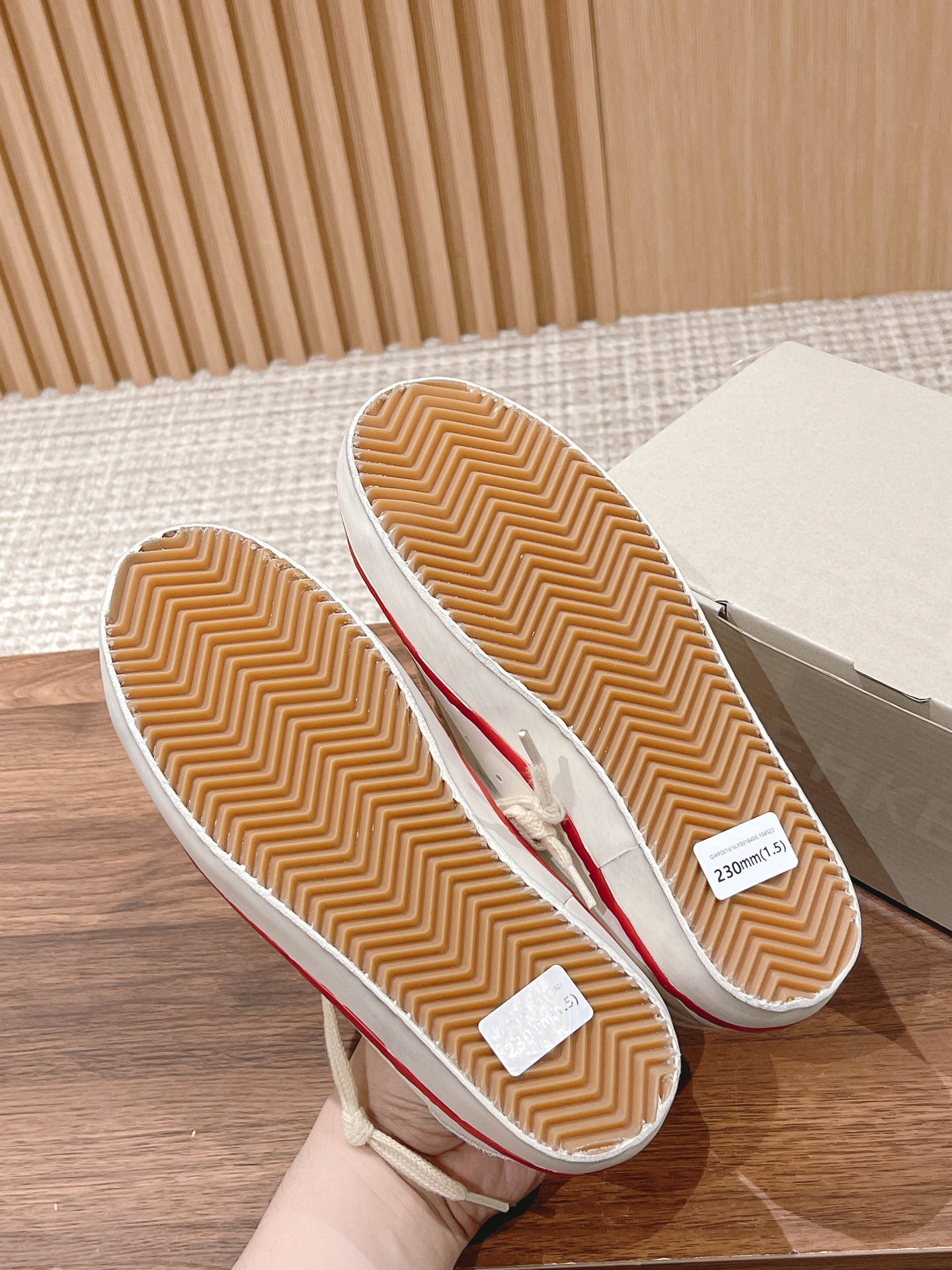 LuxluxHouse Best Quality Shoes Golden Goose