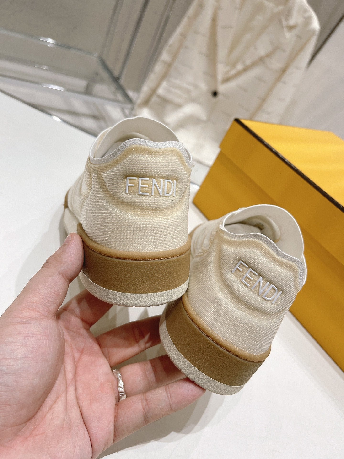 LuxluxHouse Best Quality Shoes Fendi