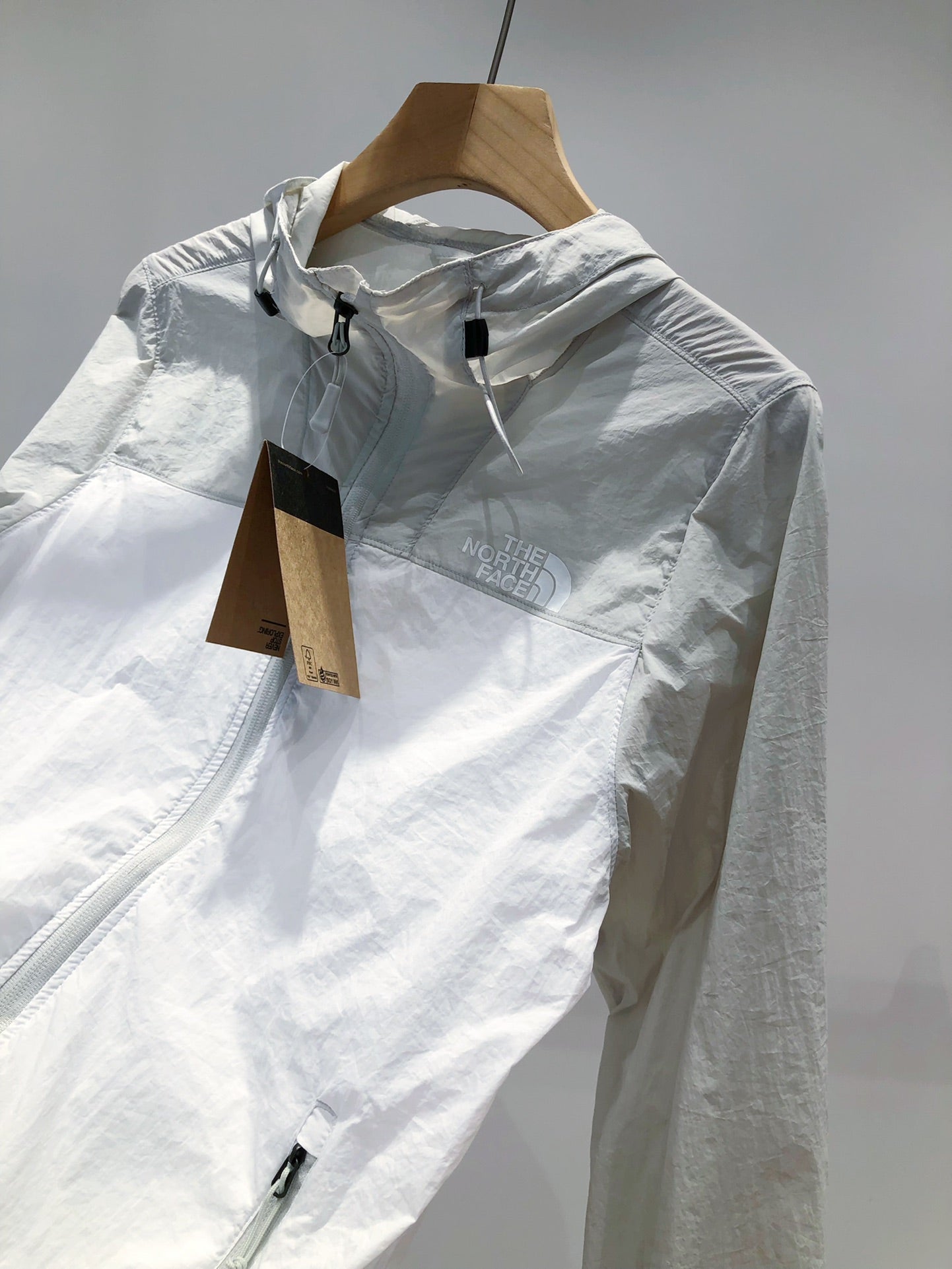 LuxluxHouse Best Quality Clothes The North Face & MLB Coats & Jackets
