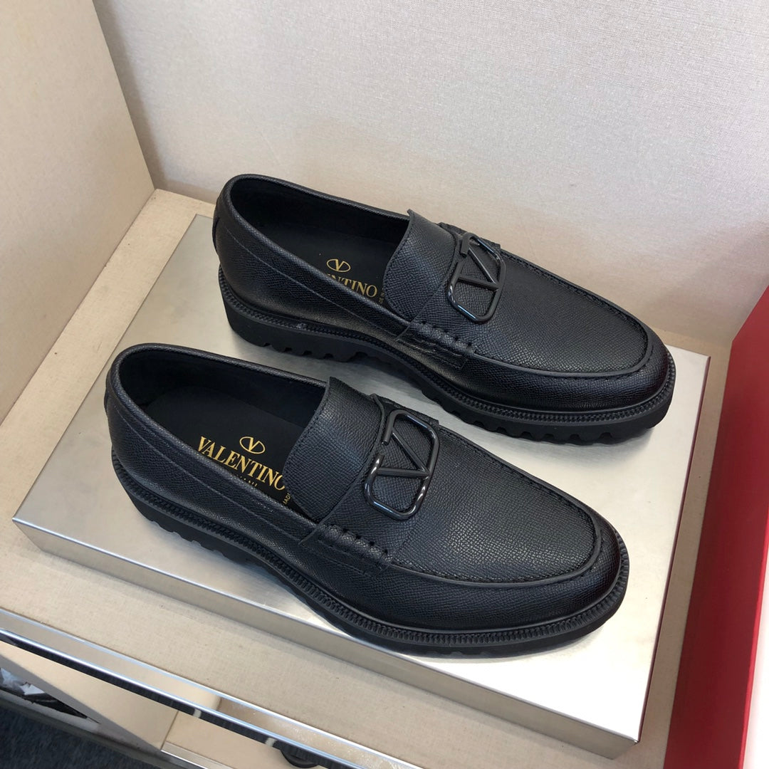 LuxluxHouse Best Quality Shoes Valentino