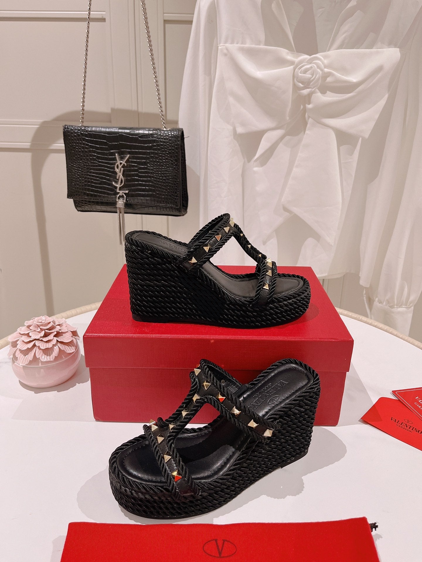 LuxluxHouse Best Quality Valentino Women Shoes