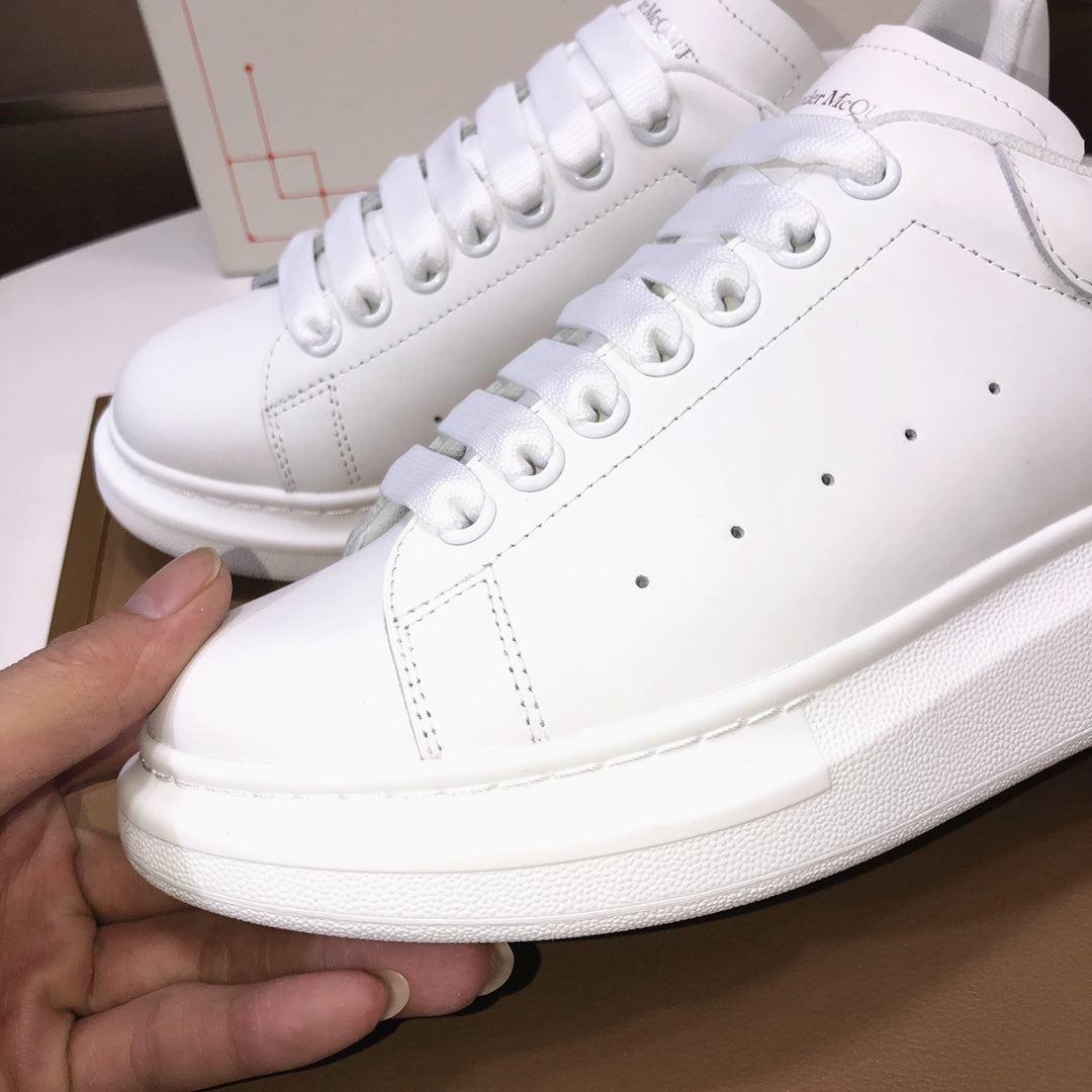 LuxluxHouse Best Quality Shoes Alexander McQueen