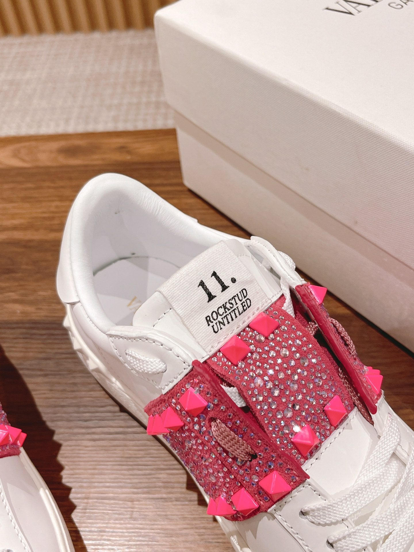 LuxluxHouse Best Quality Valentino Women Shoes