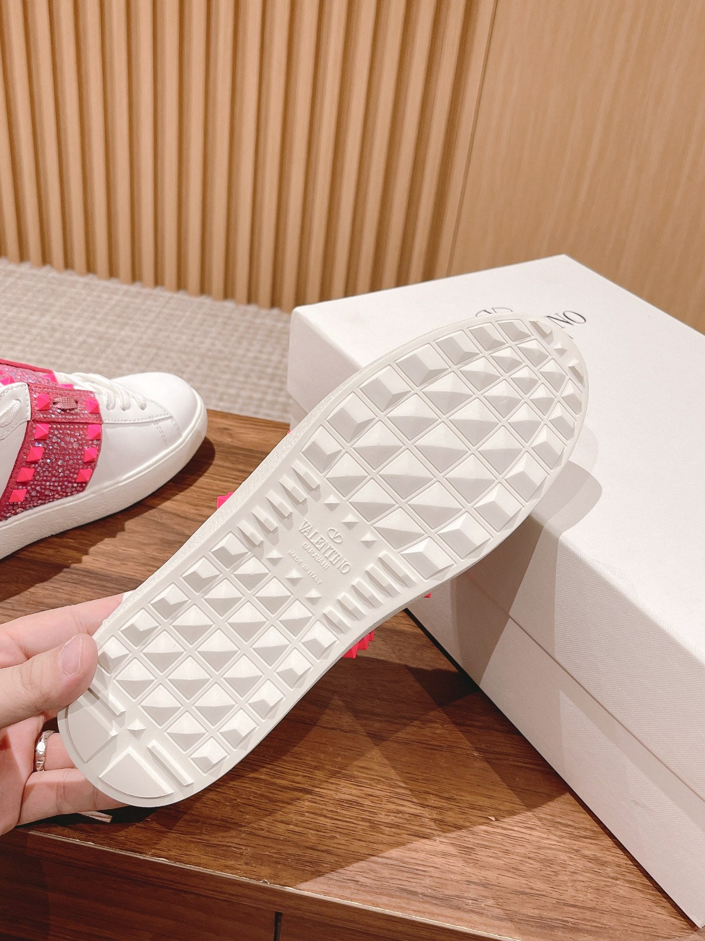 LuxluxHouse Best Quality Valentino Women Shoes