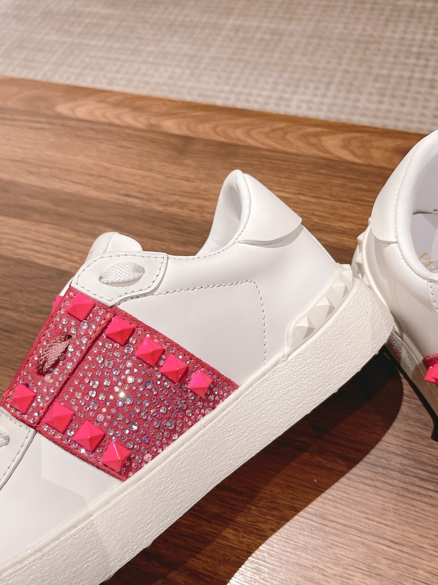 LuxluxHouse Best Quality Valentino Women Shoes