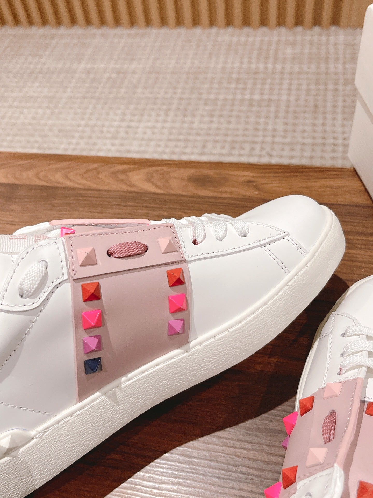 LuxluxHouse Best Quality Valentino Women Shoes