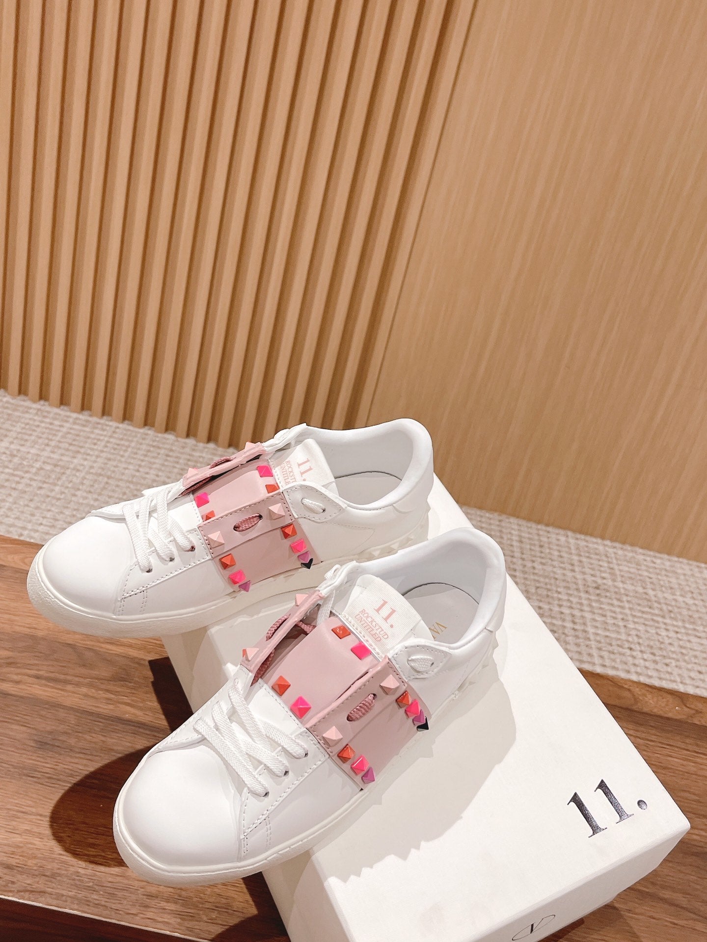 LuxluxHouse Best Quality Valentino Women Shoes