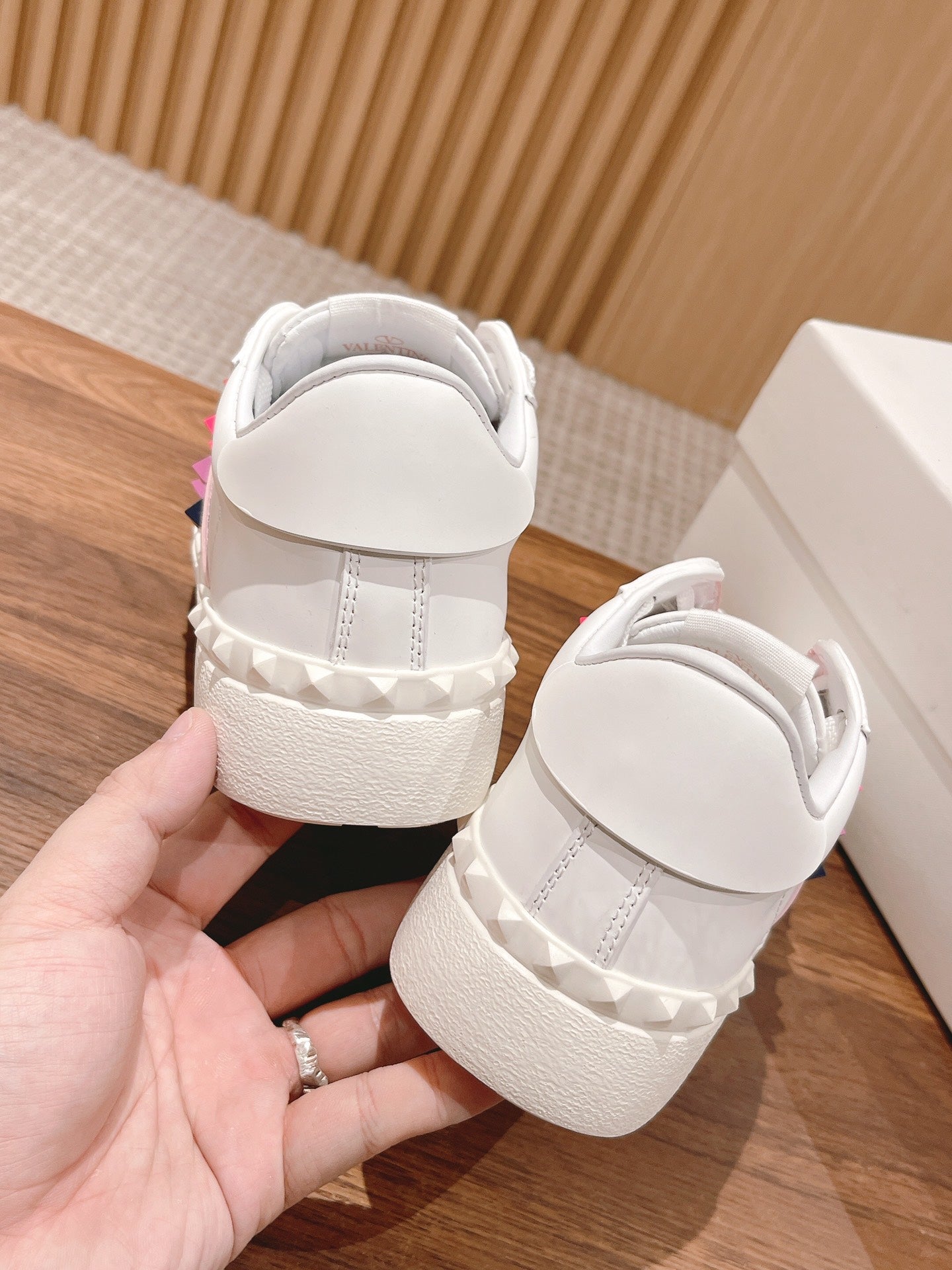 LuxluxHouse Best Quality Valentino Women Shoes