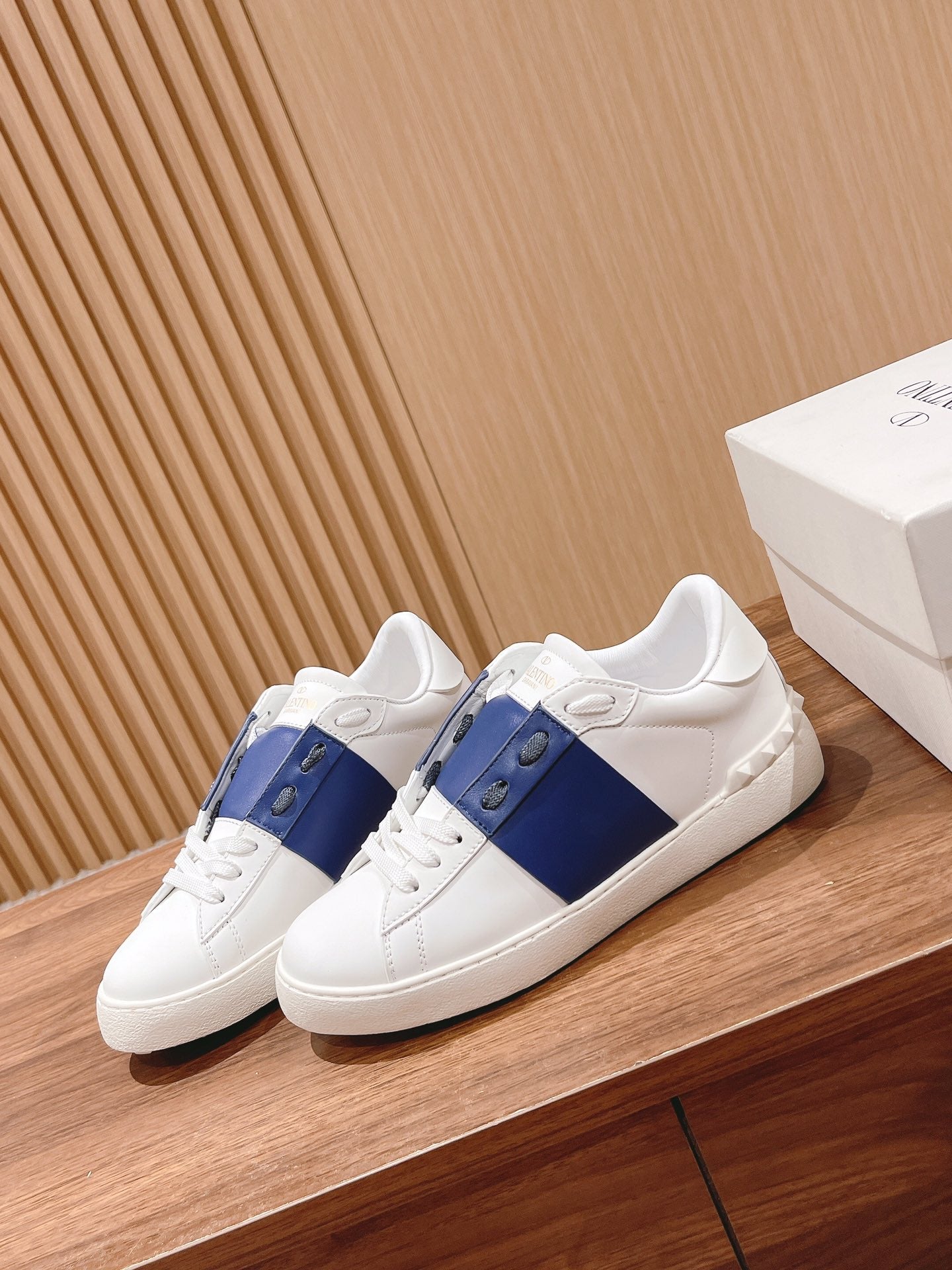 LuxluxHouse Best Quality Valentino Women Shoes