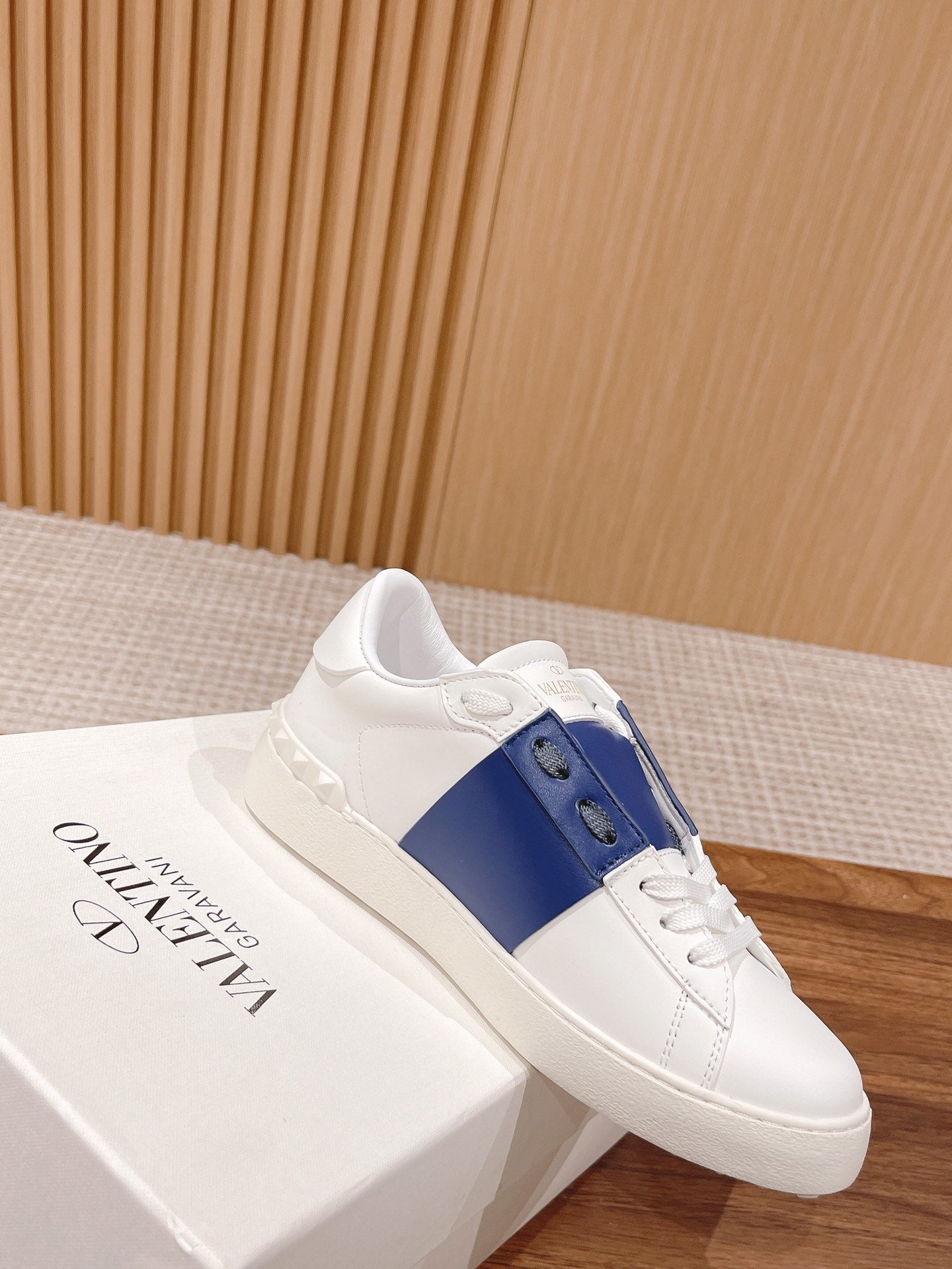 LuxluxHouse Best Quality Valentino Women Shoes