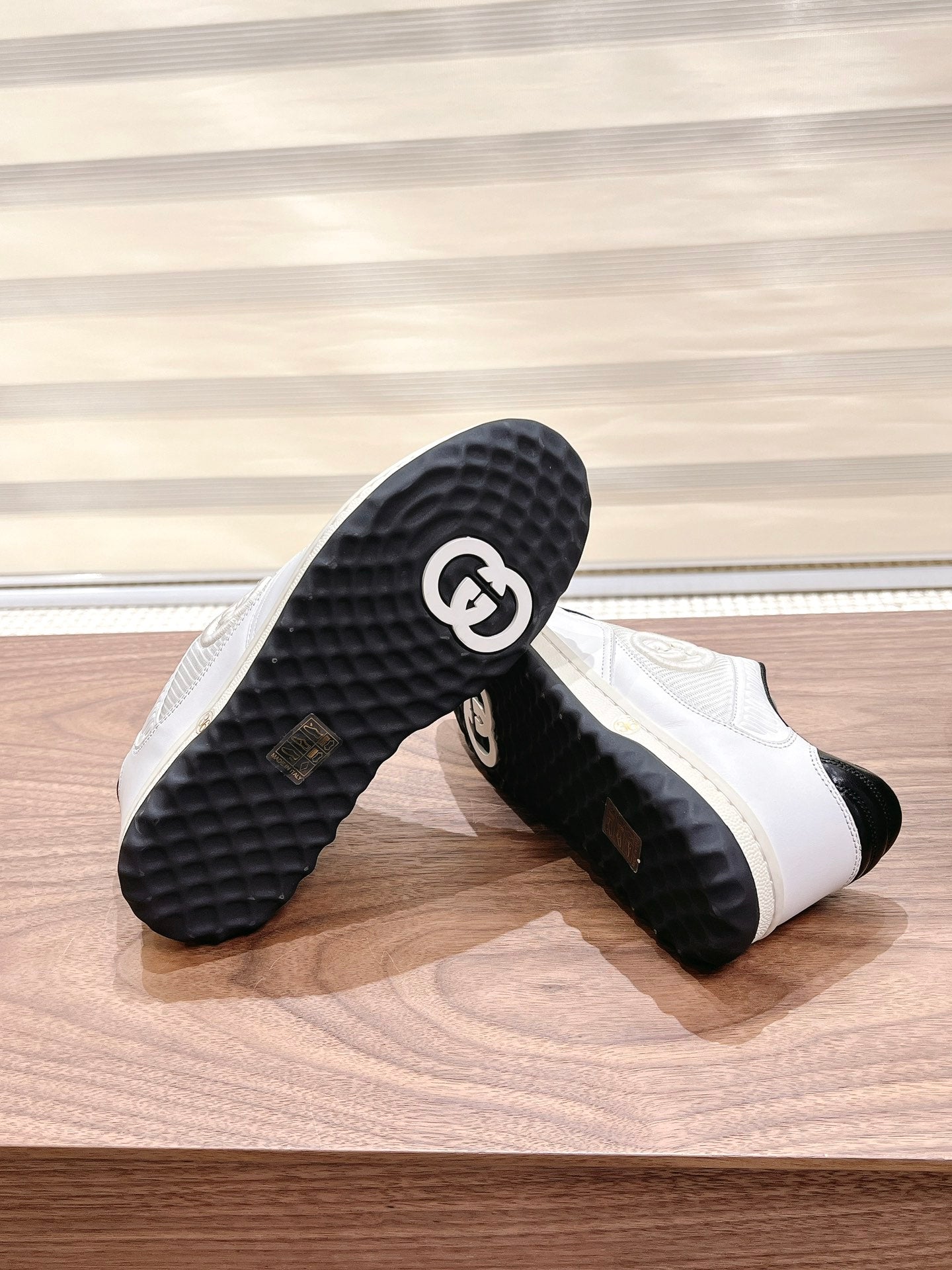 LuxluxHouse Best Quality Shoes Gucci