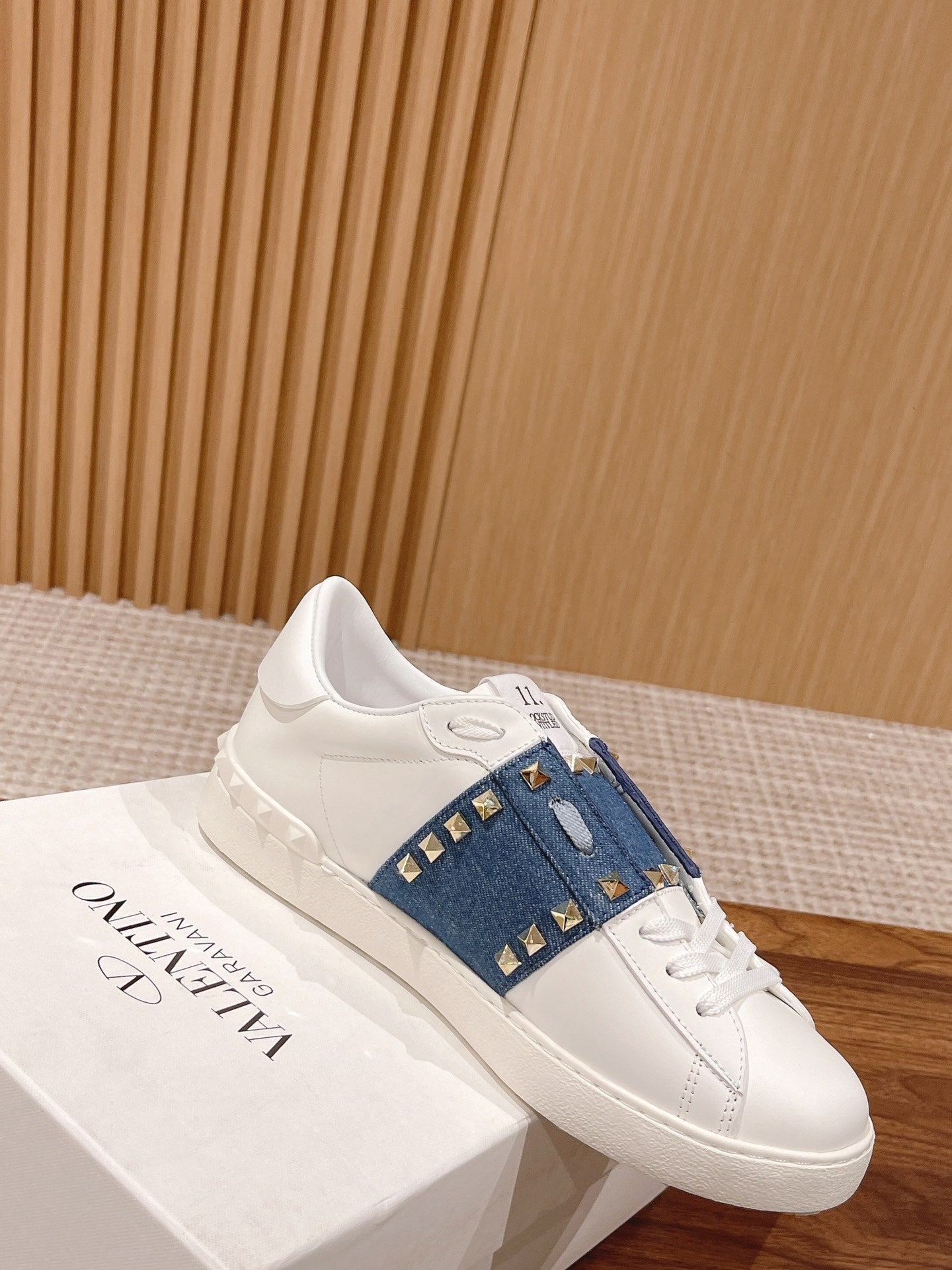 LuxluxHouse Best Quality Valentino Women Shoes