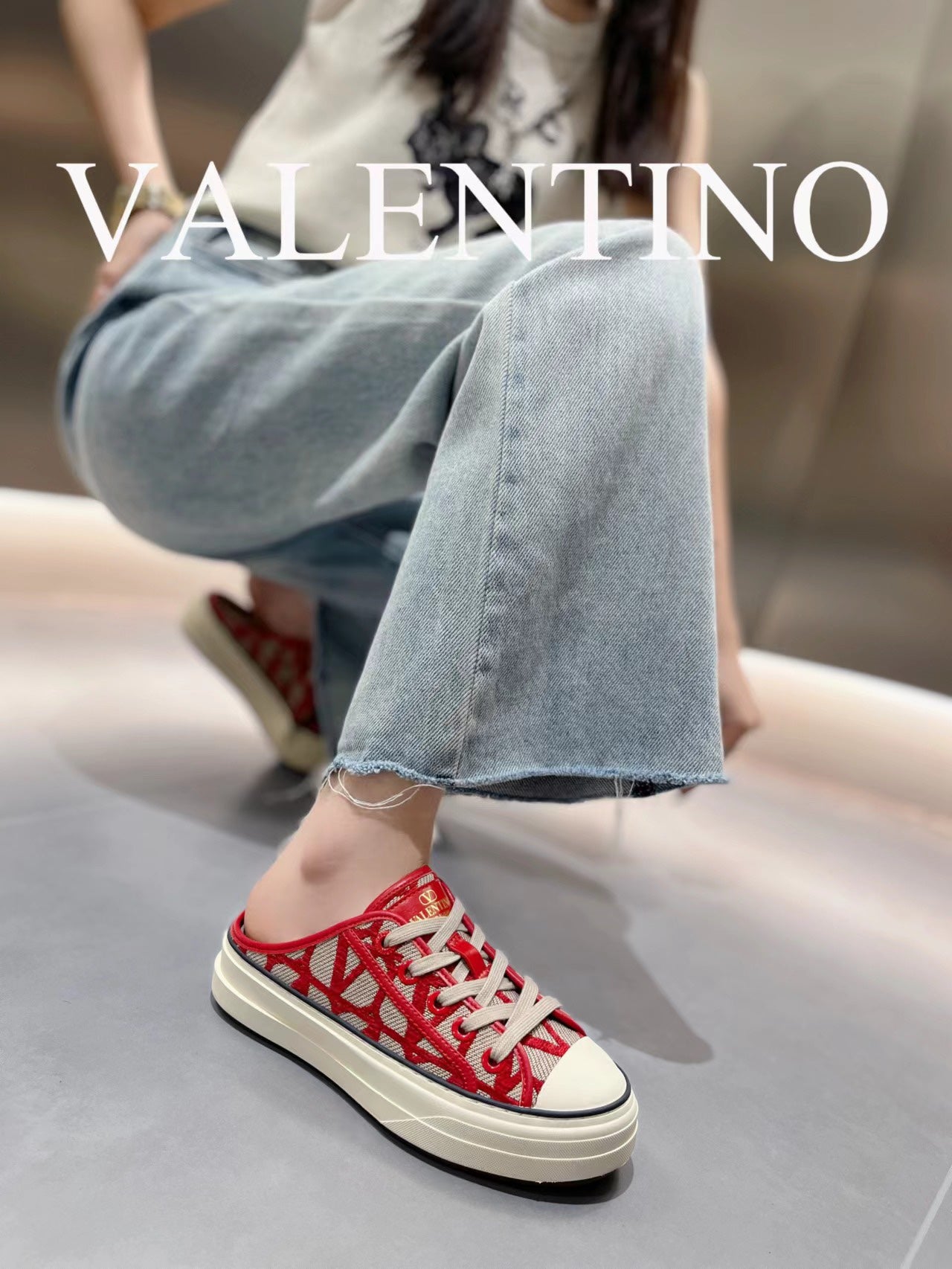 LuxluxHouse Best Quality Shoes Valentino