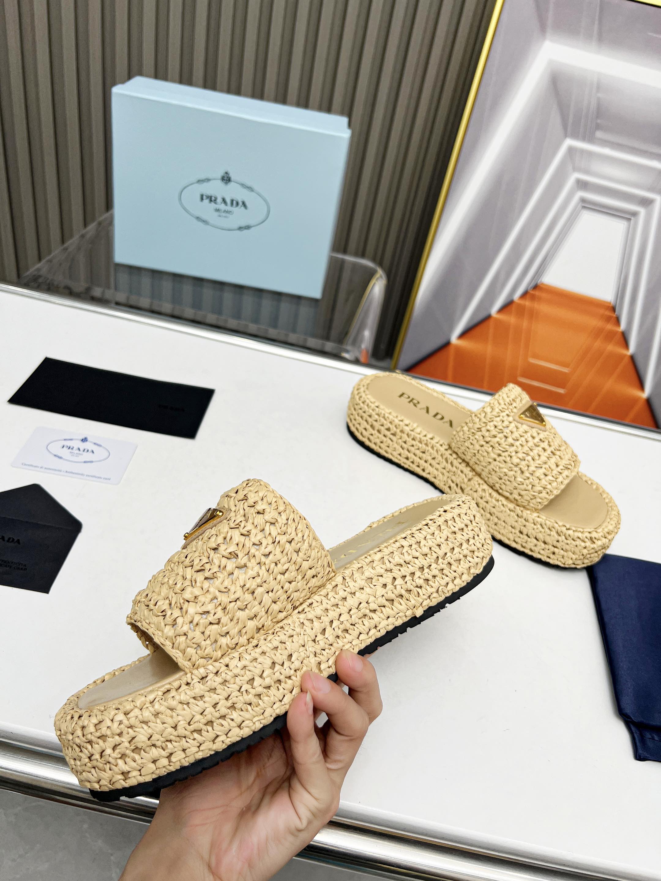 LuxluxHouse Best Quality Sandals Prada
