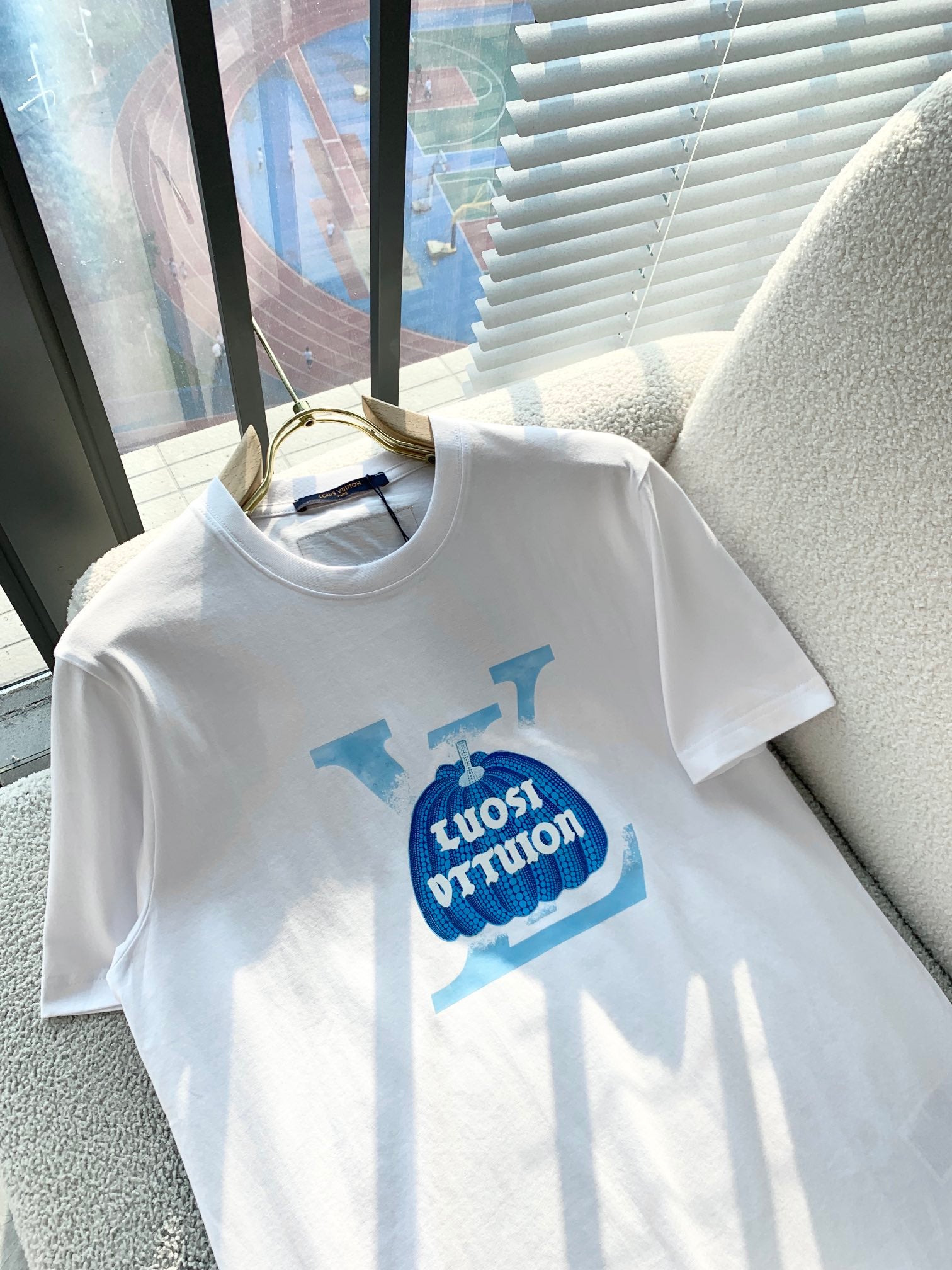 LuxluxHouse Best Quality Clothes T-shirt Louis Vuitton