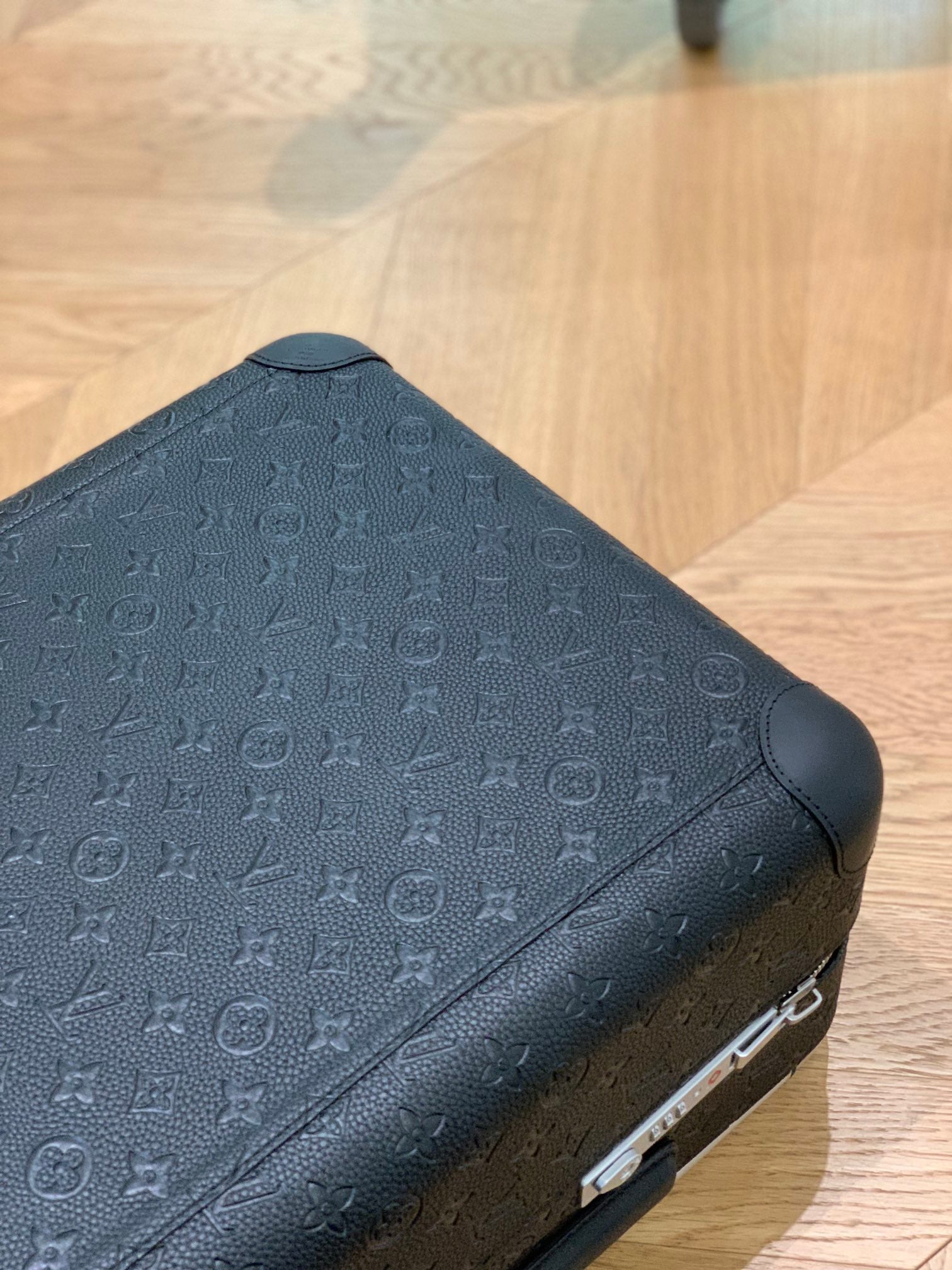 LuxluxHouse Best Quality Bags Luggage