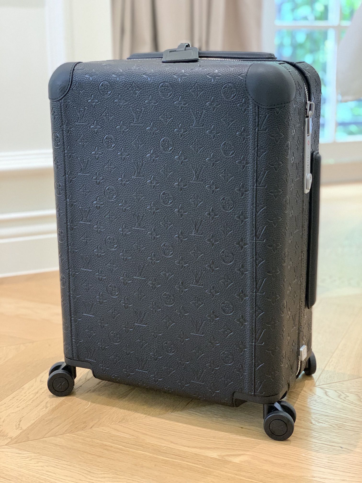 LuxluxHouse Best Quality Bags Luggage