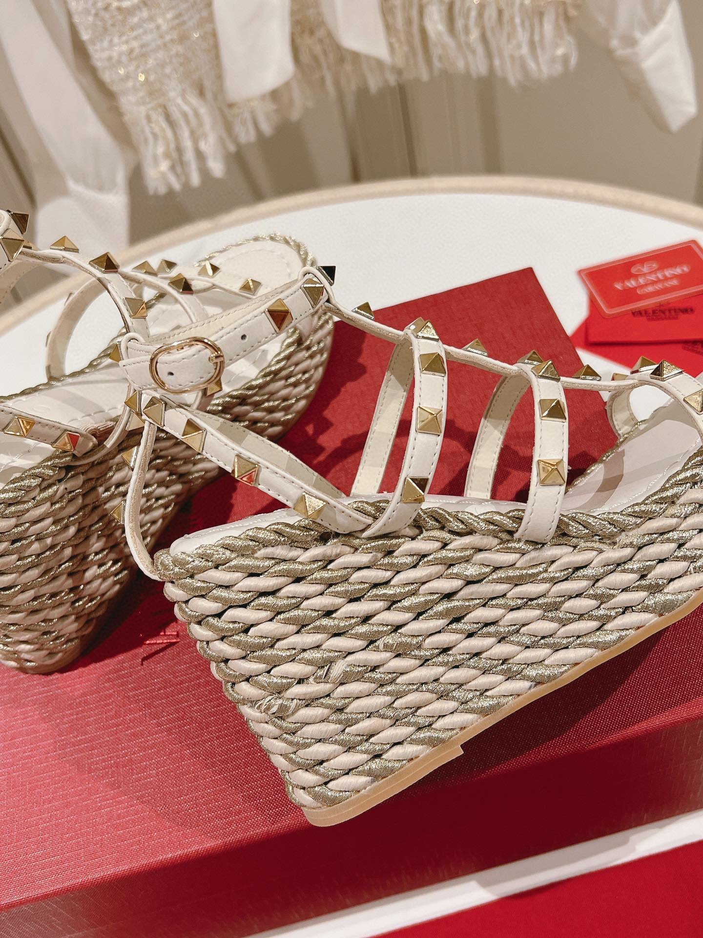 LuxluxHouse Best Quality Valentino Women Shoes