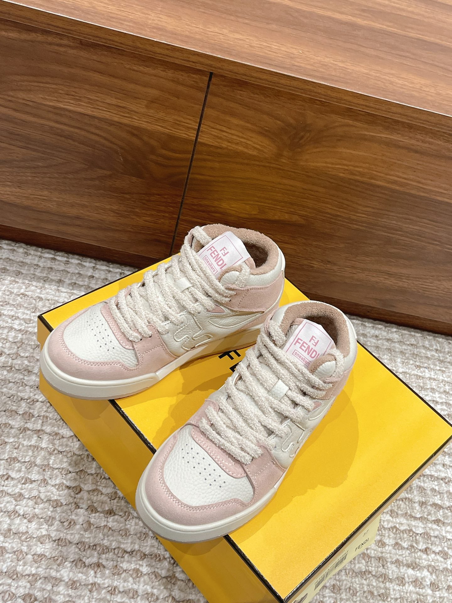 LuxluxHouse Best Quality Fendi Women Shoes