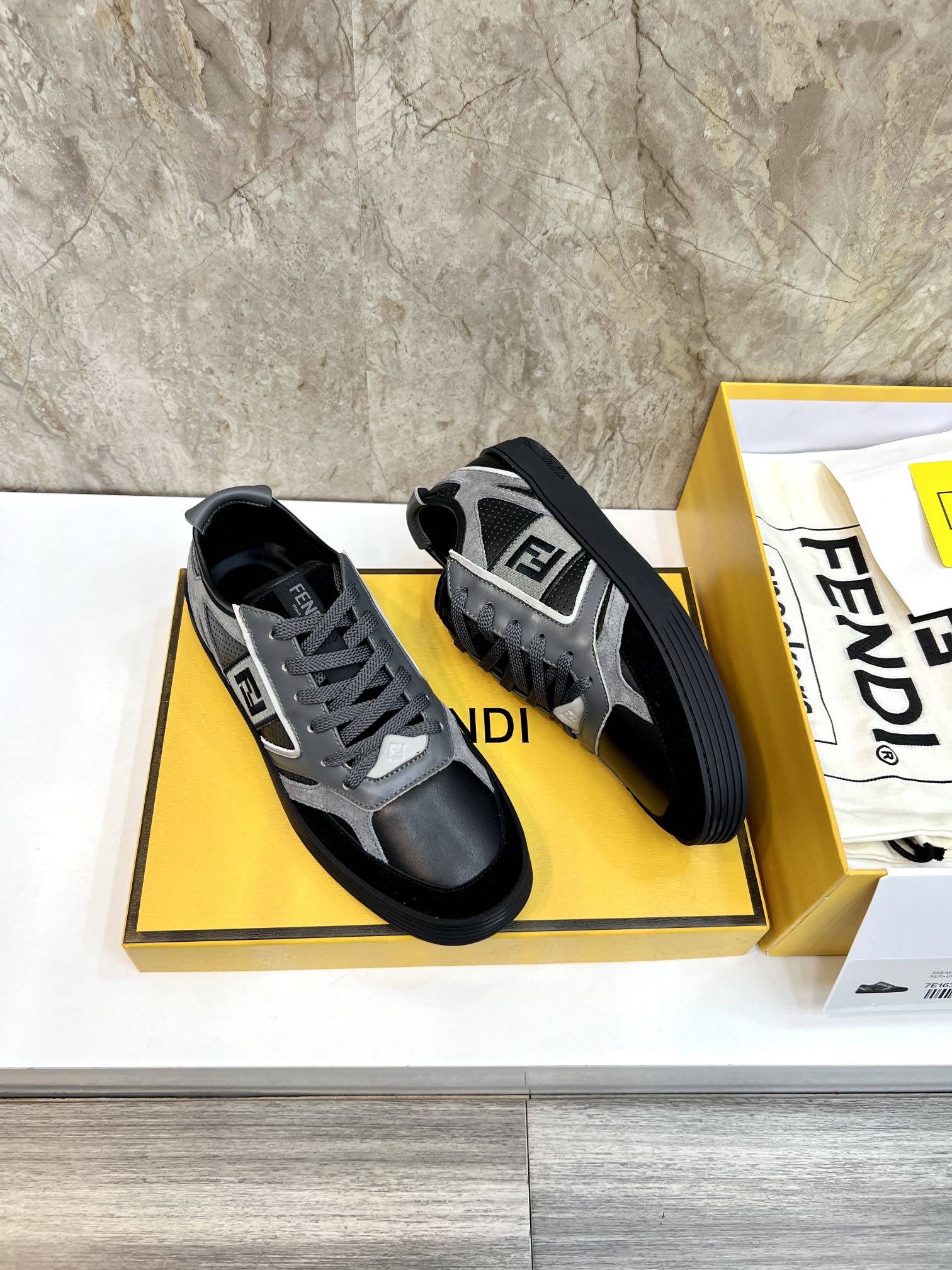 LuxluxHouse Best Quality Shoes Fendi