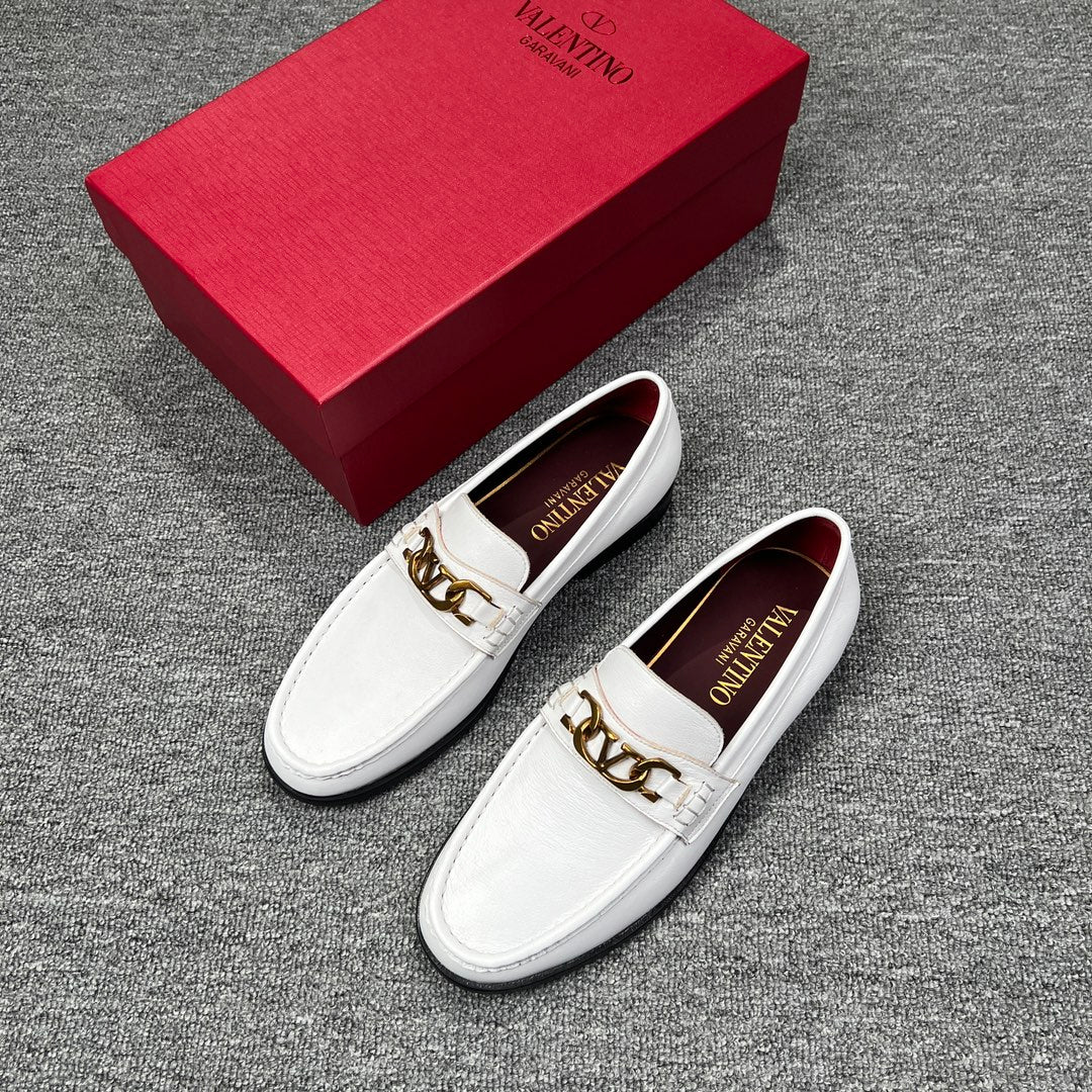 LuxluxHouse Best Quality Shoes Valentino