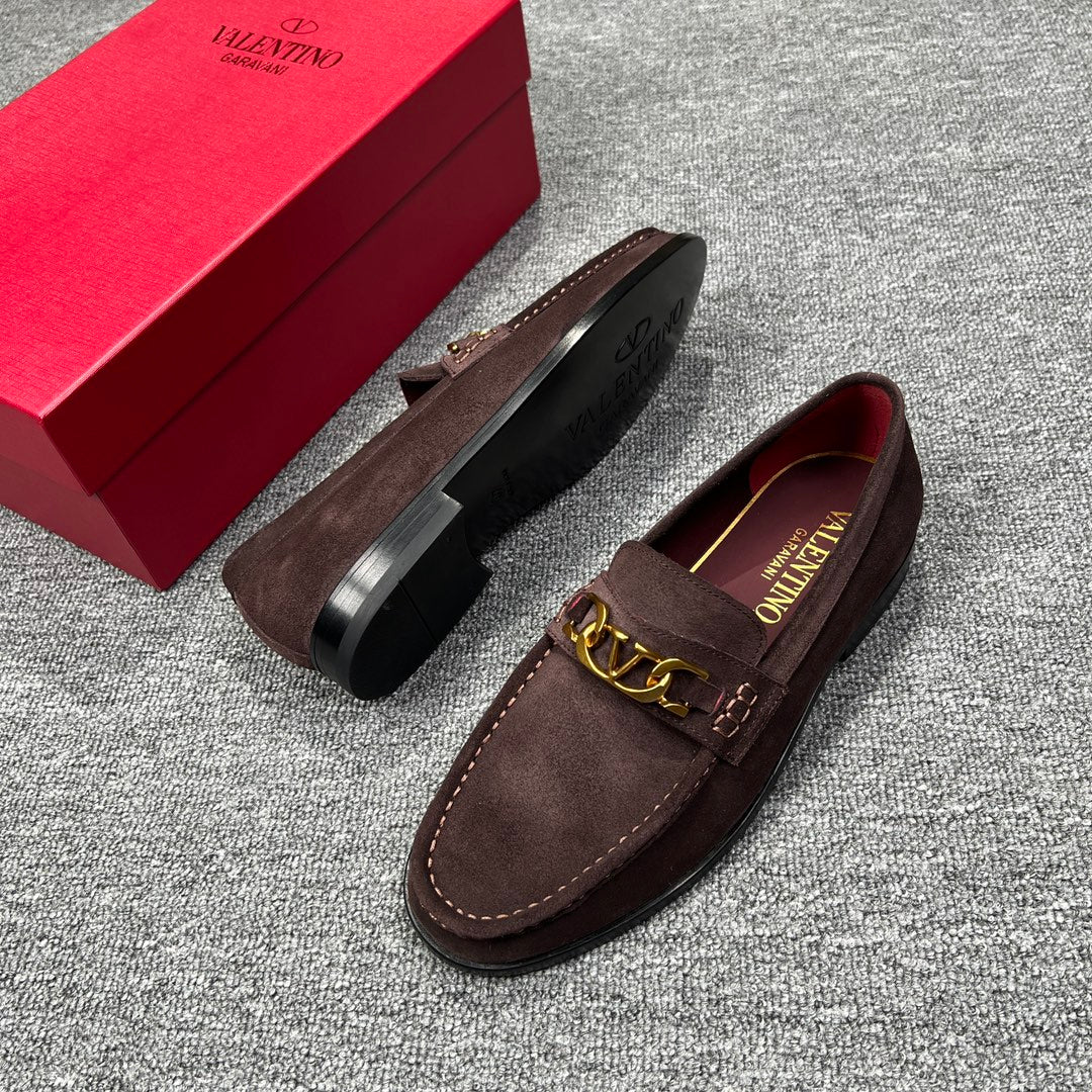 LuxluxHouse Best Quality Shoes Valentino
