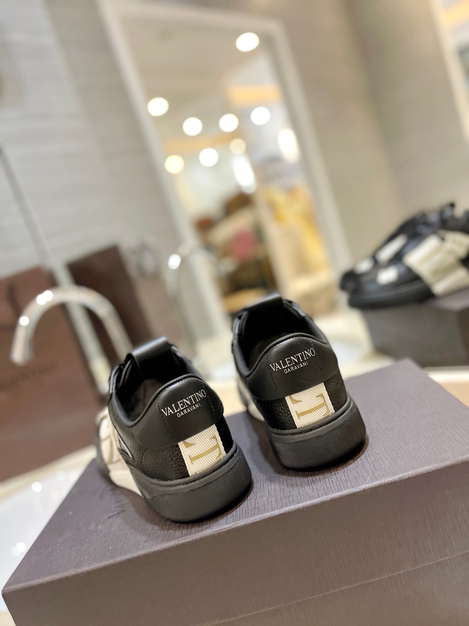 LuxluxHouse Best Quality Valentino Women Shoes