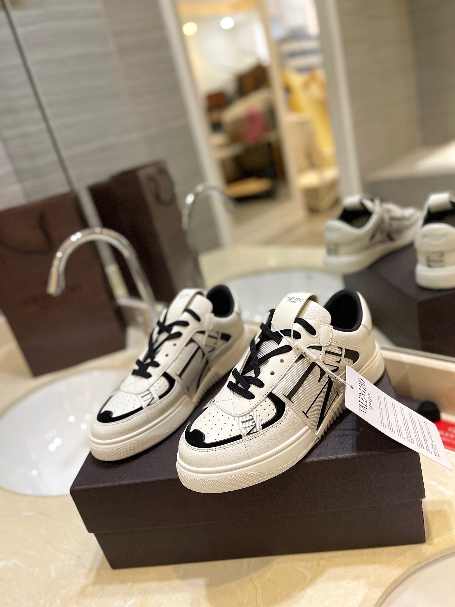 LuxluxHouse Best Quality Valentino Women Shoes