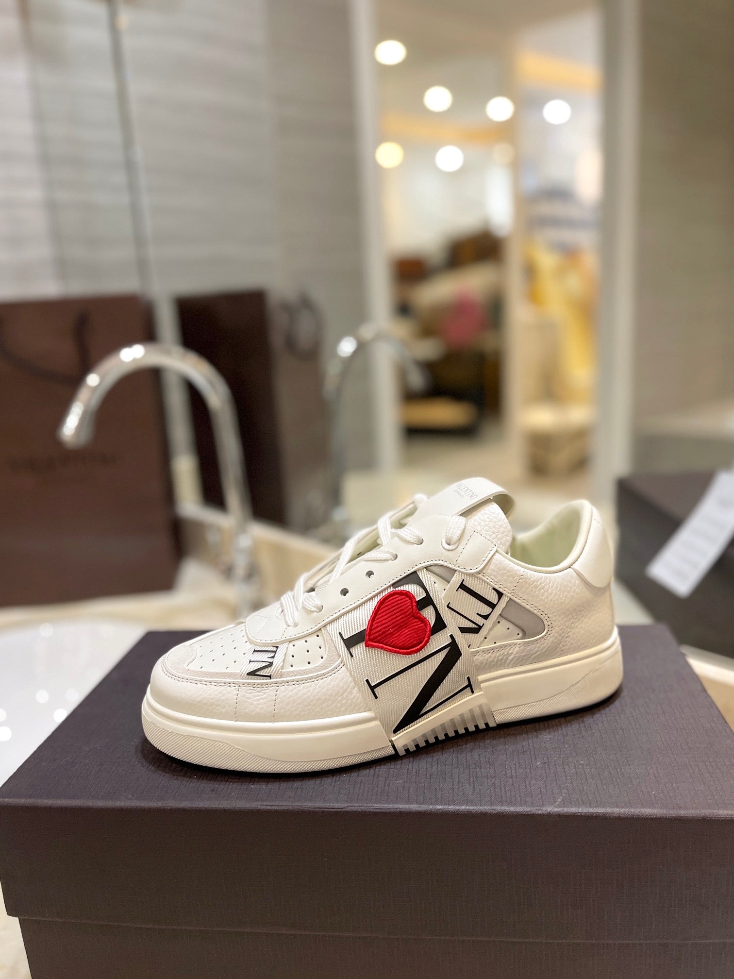 LuxluxHouse Best Quality Valentino Women Shoes
