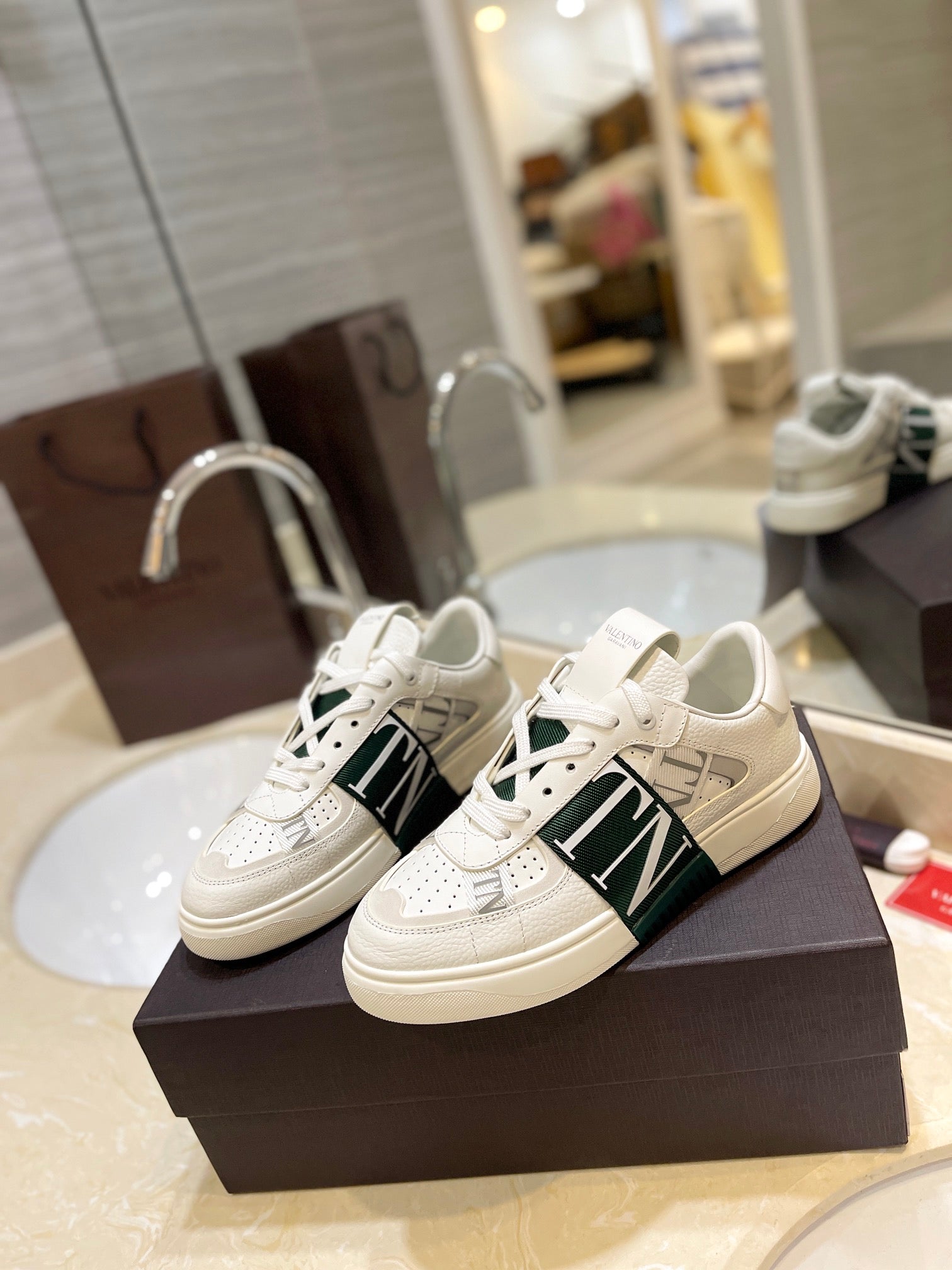 LuxluxHouse Best Quality Valentino Women Shoes