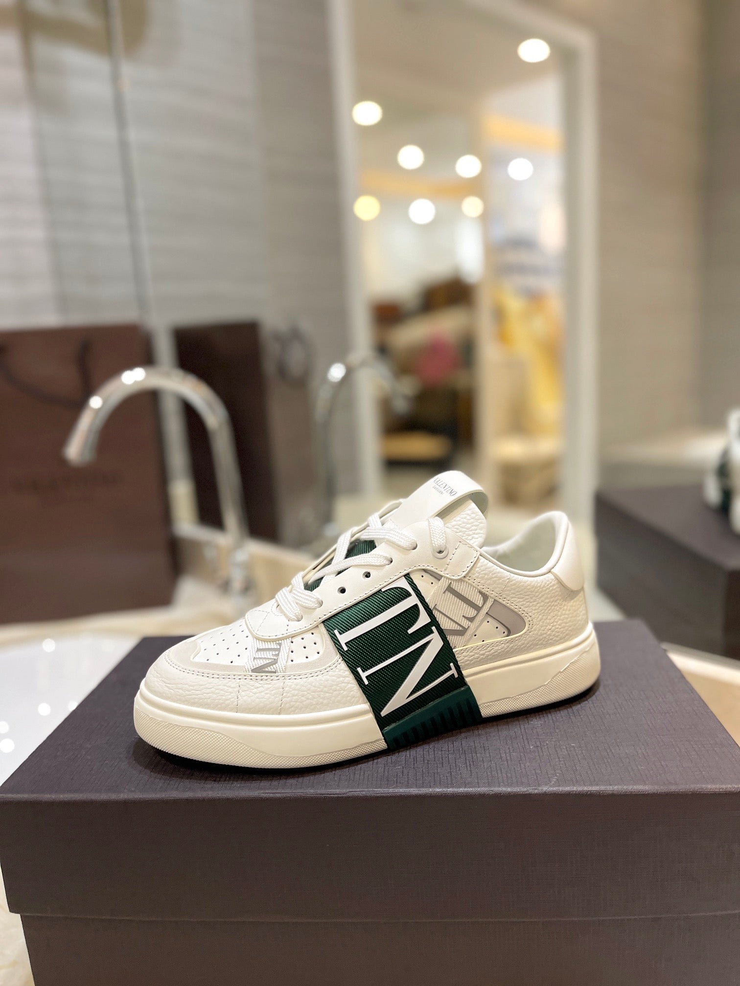 LuxluxHouse Best Quality Valentino Women Shoes