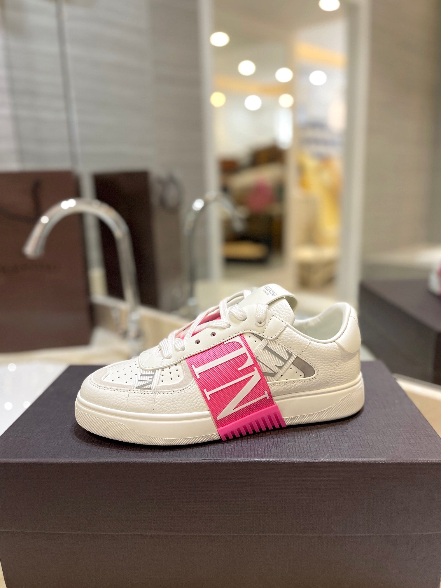 LuxluxHouse Best Quality Valentino Women Shoes