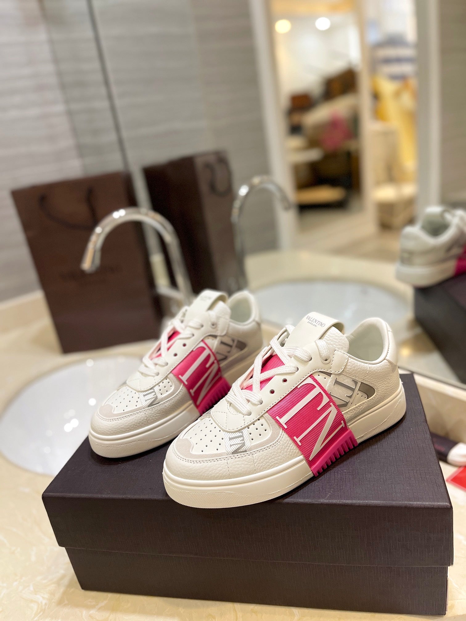 LuxluxHouse Best Quality Valentino Women Shoes