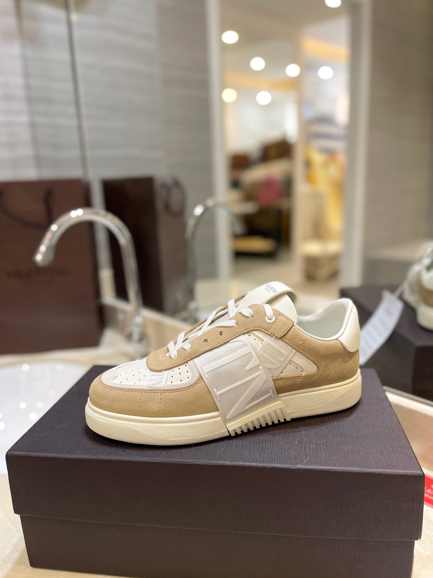 LuxluxHouse Best Quality Valentino Women Shoes
