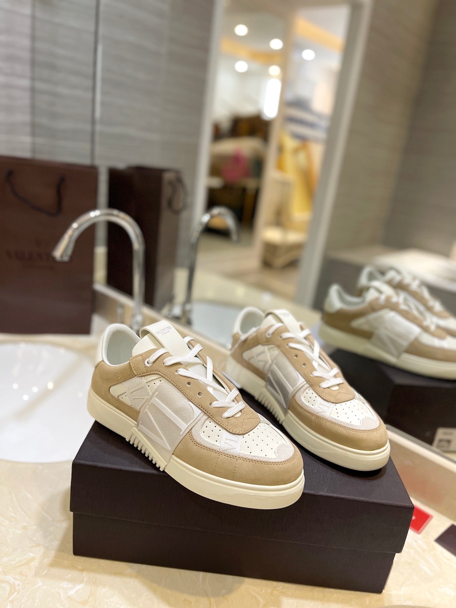 LuxluxHouse Best Quality Valentino Women Shoes