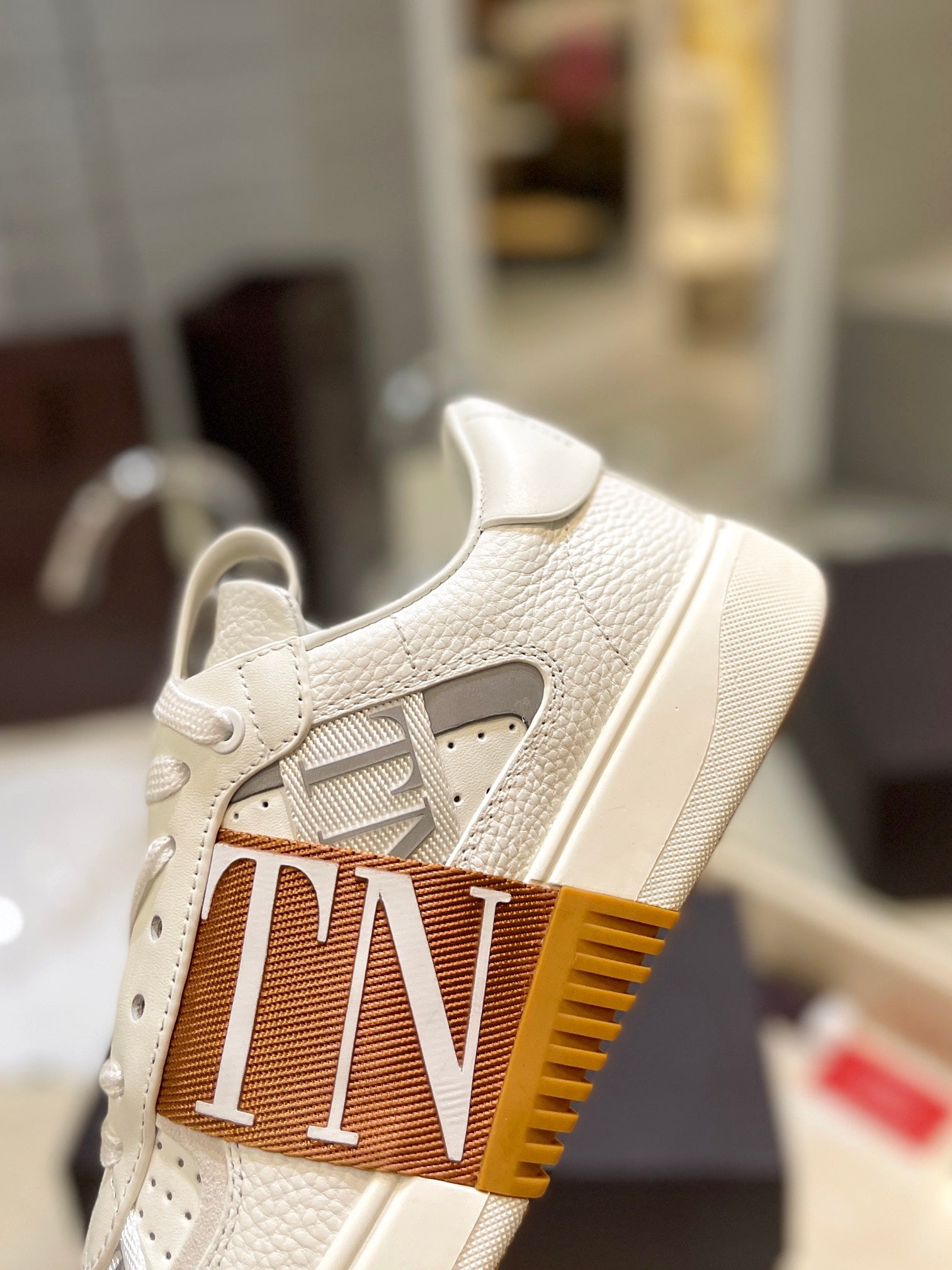 LuxluxHouse Best Quality Valentino Women Shoes