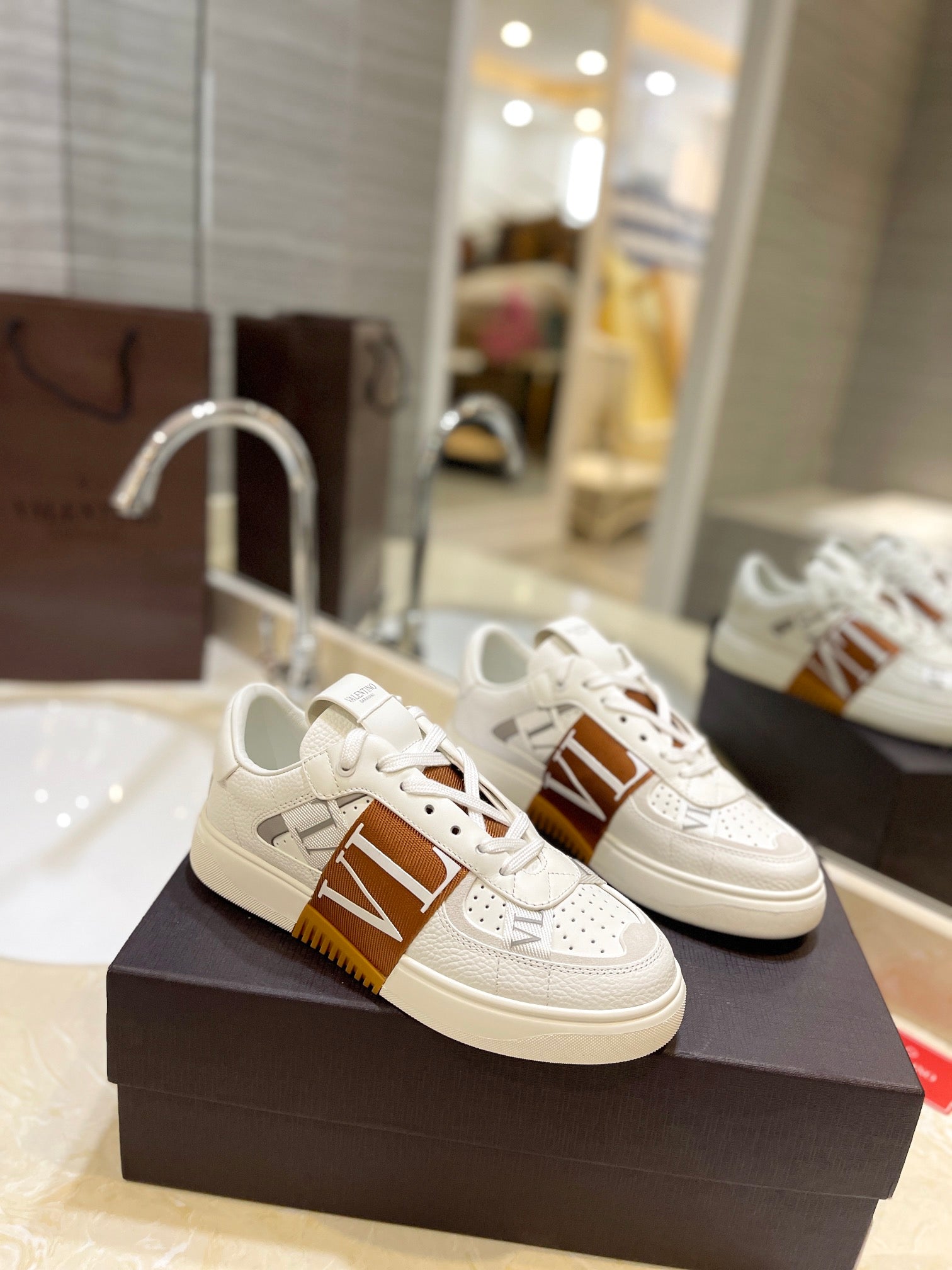 LuxluxHouse Best Quality Valentino Women Shoes