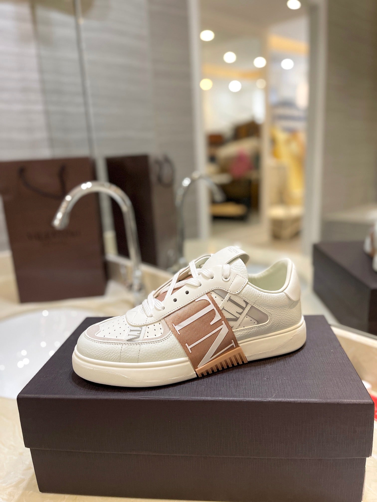 LuxluxHouse Best Quality Valentino Women Shoes