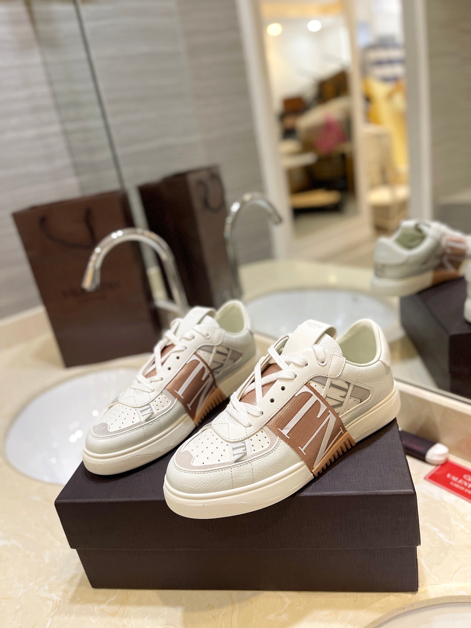 LuxluxHouse Best Quality Valentino Women Shoes