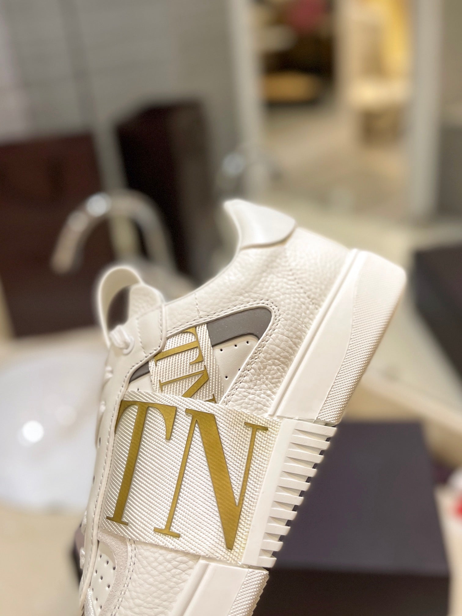 LuxluxHouse Best Quality Valentino Women Shoes