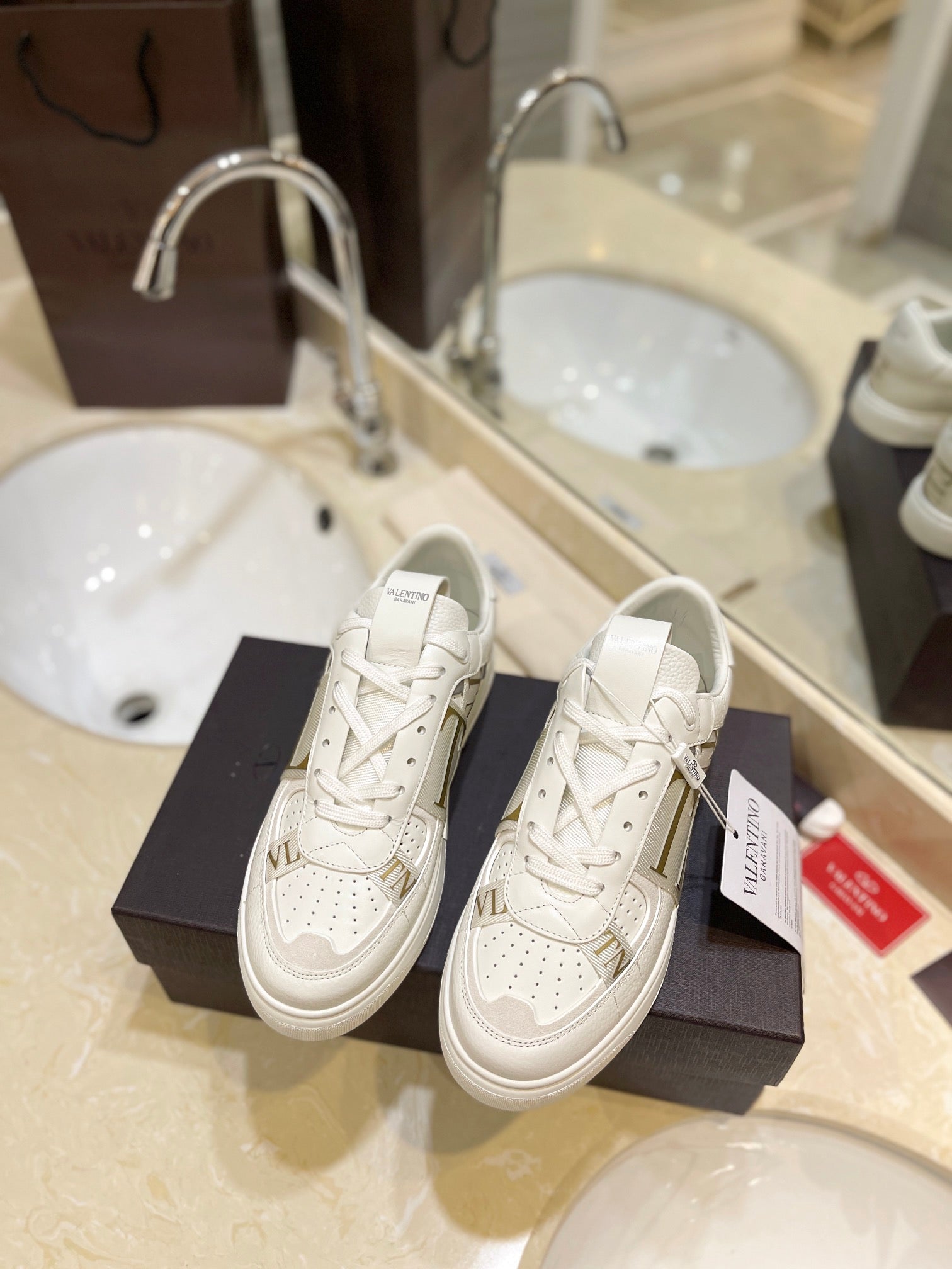 LuxluxHouse Best Quality Valentino Women Shoes