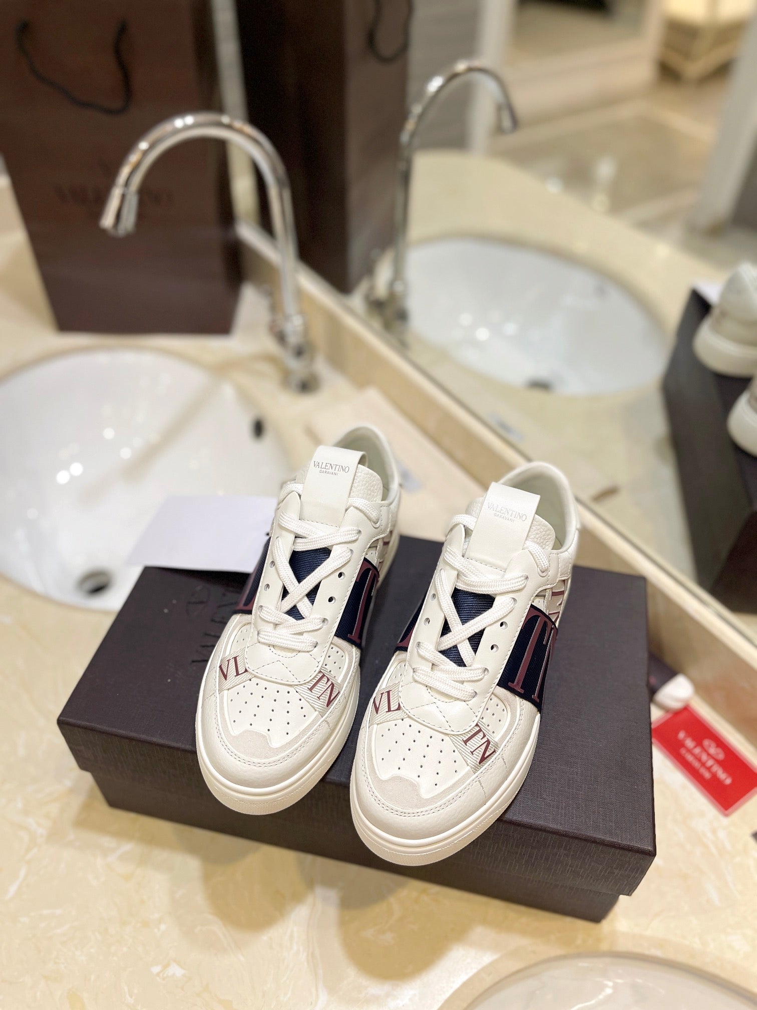 LuxluxHouse Best Quality Valentino Women Shoes