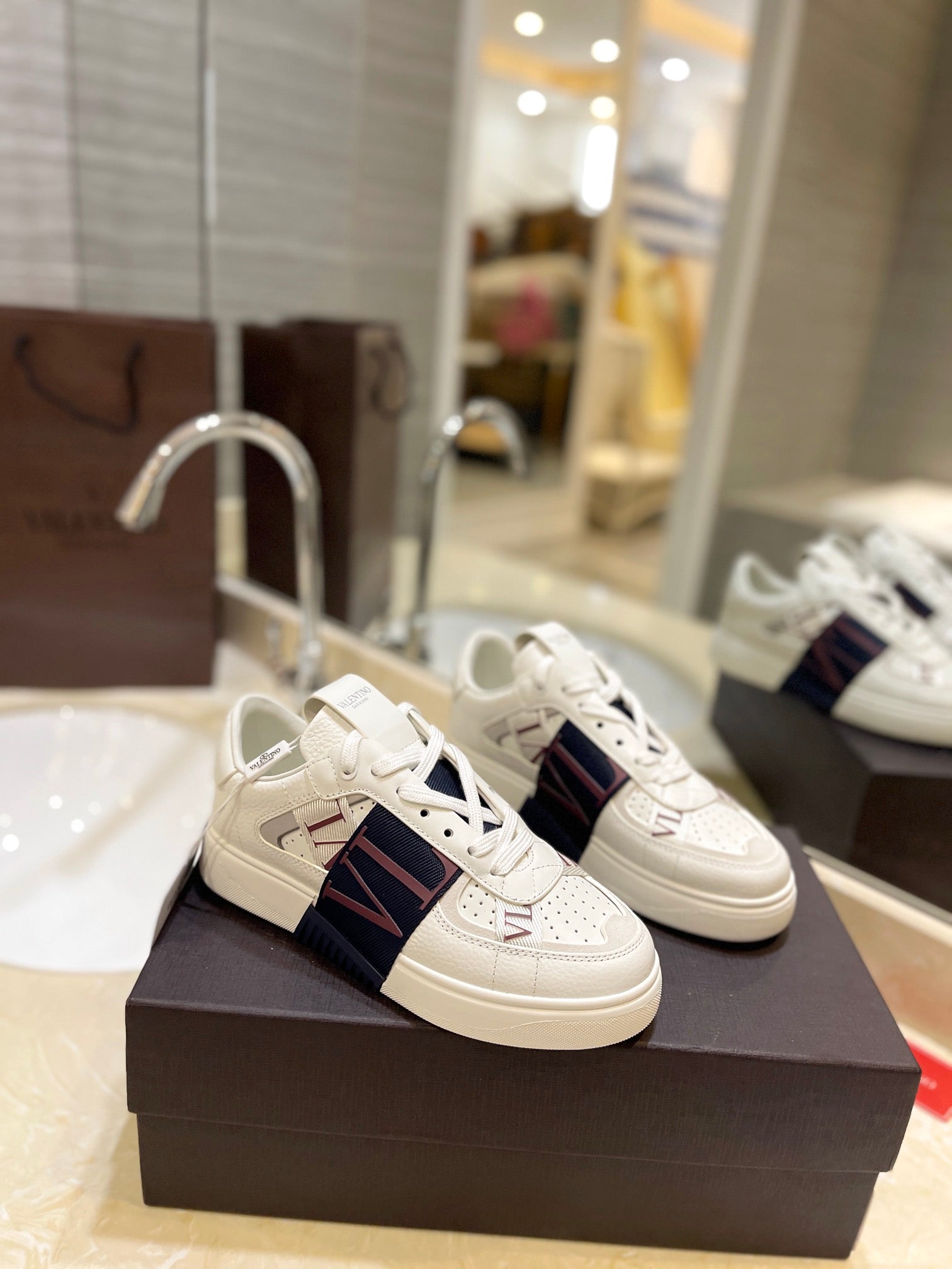 LuxluxHouse Best Quality Valentino Women Shoes
