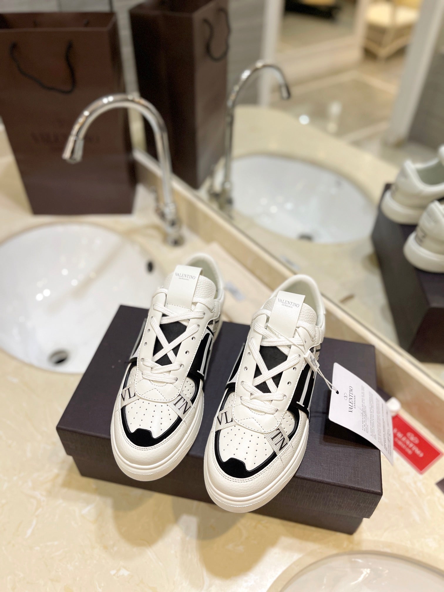 LuxluxHouse Best Quality Valentino Women Shoes