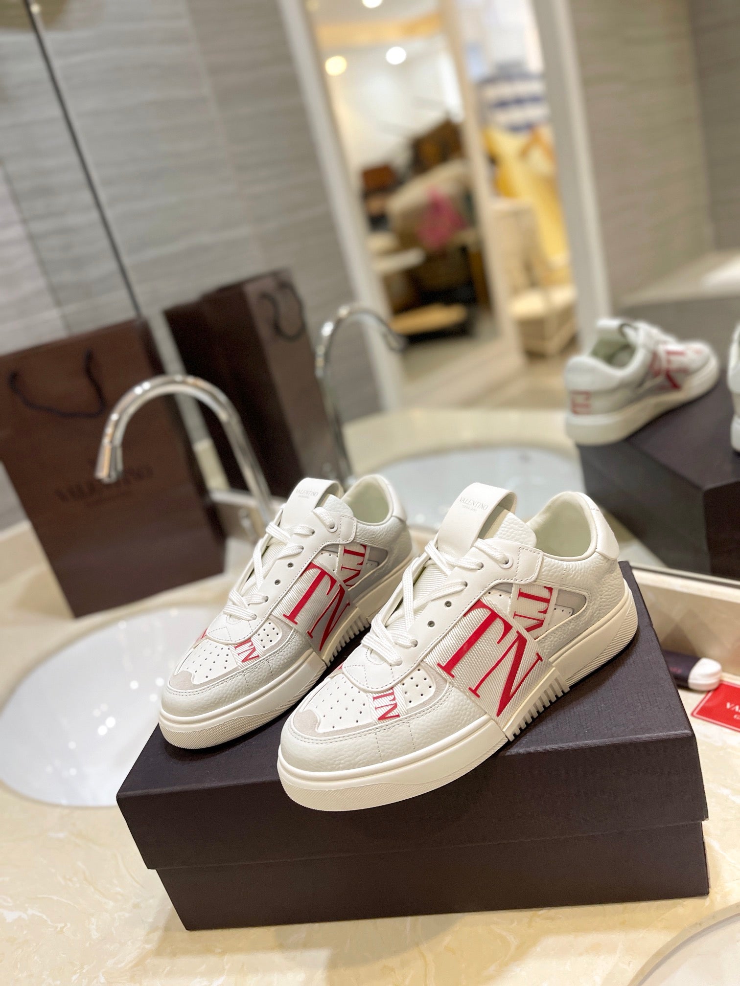 LuxluxHouse Best Quality Valentino Women Shoes