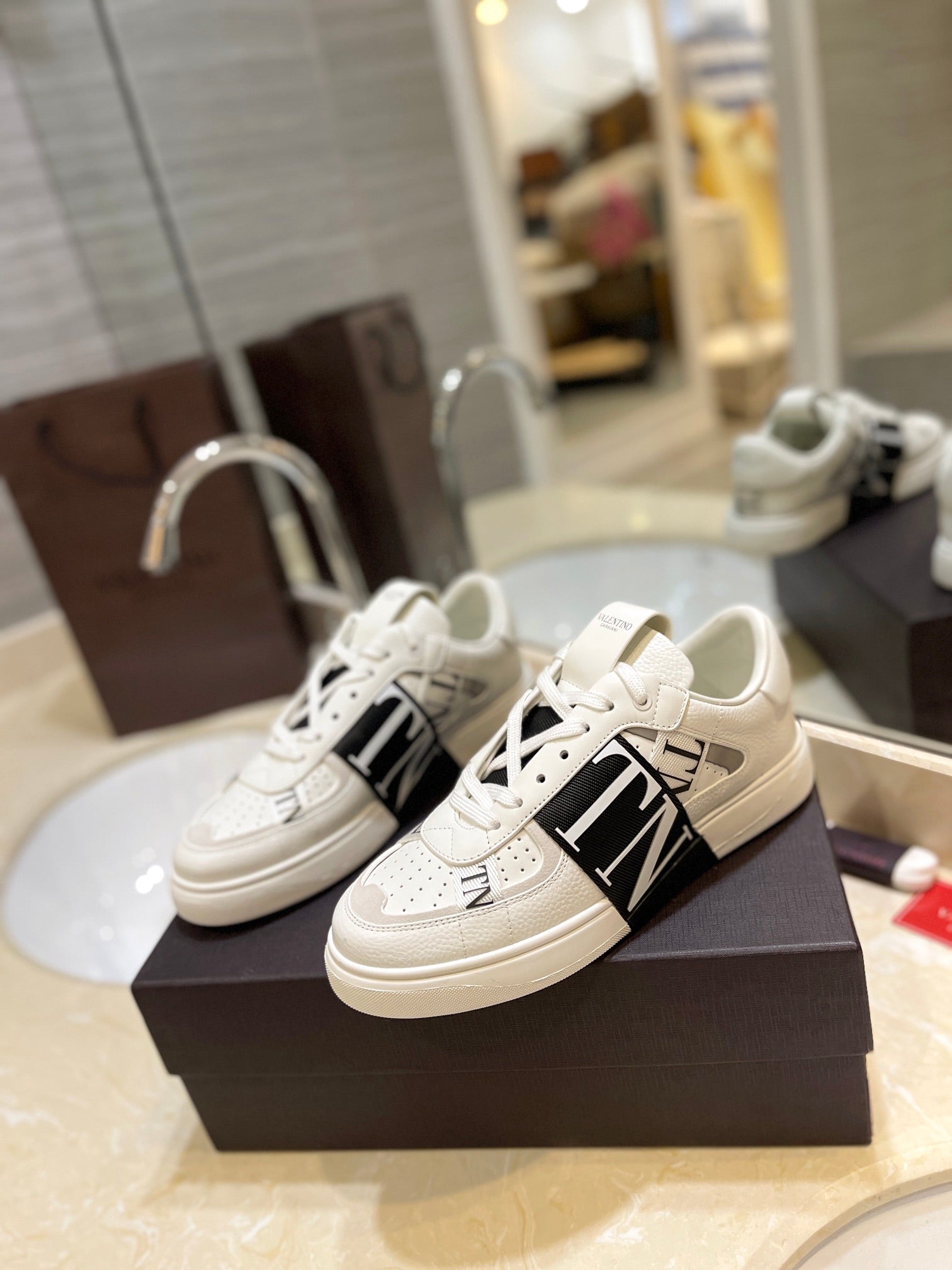 LuxluxHouse Best Quality Valentino Women Shoes