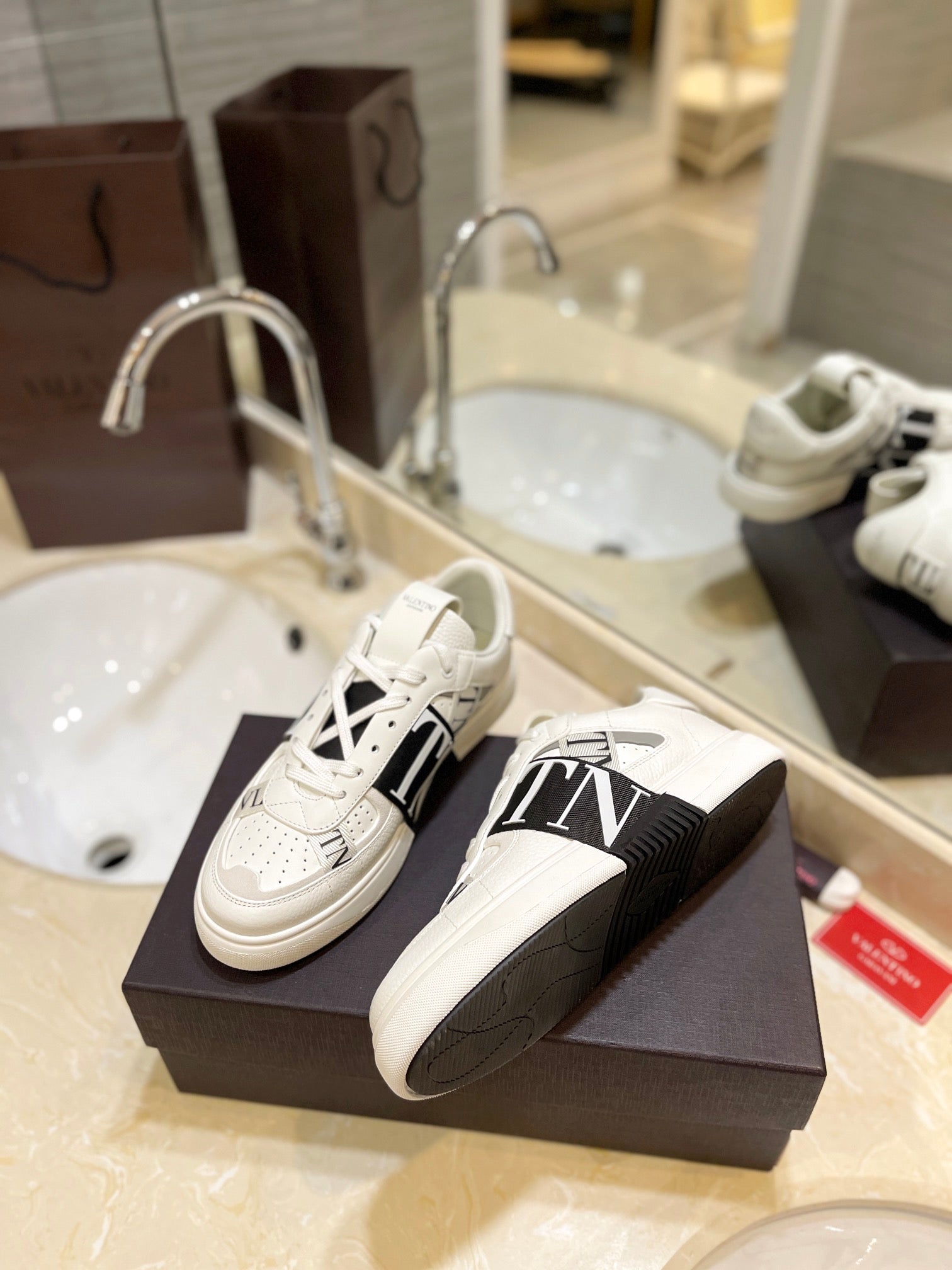 LuxluxHouse Best Quality Valentino Women Shoes